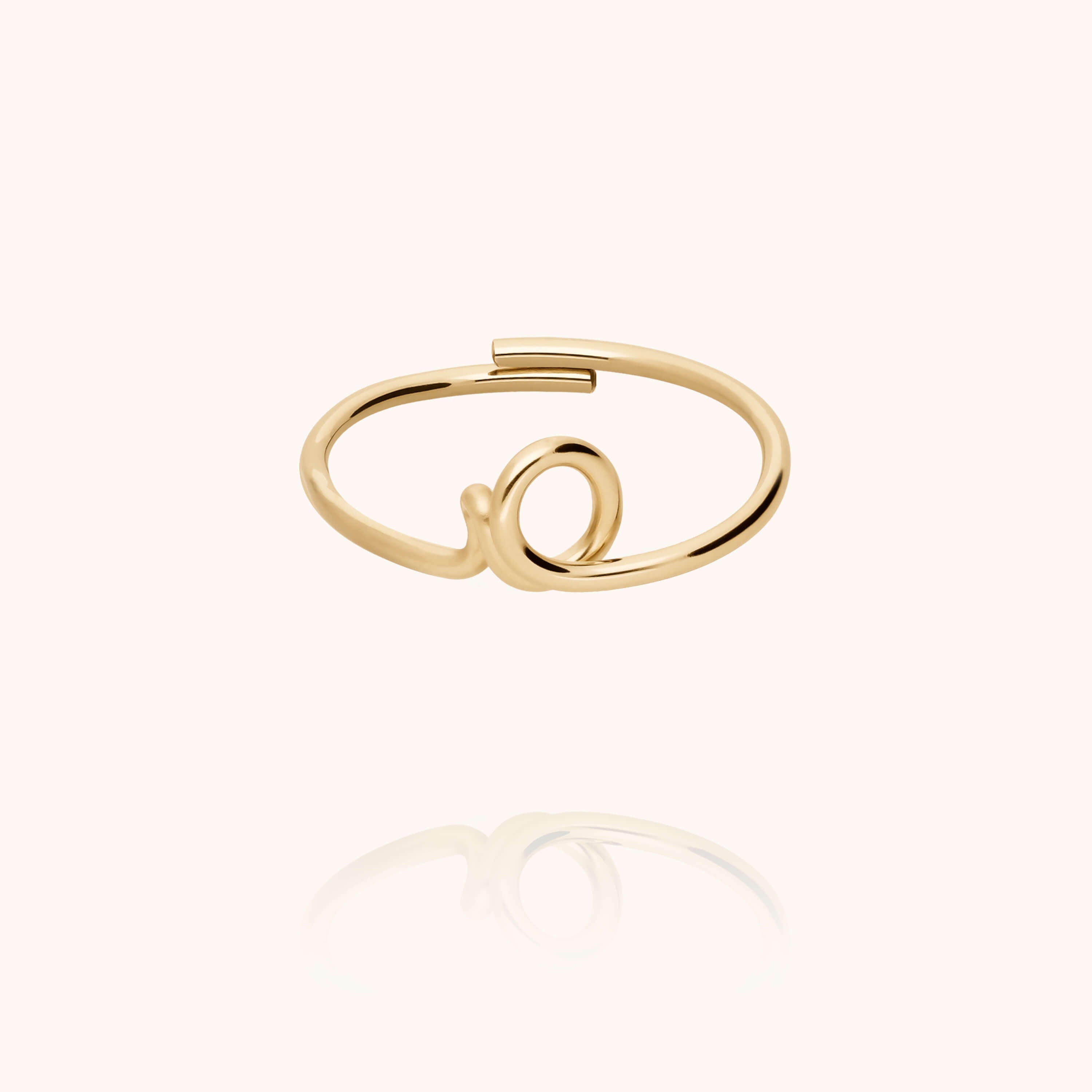 Bague Originale Initiale en or jaune laminé — expédition sécurisée Paris