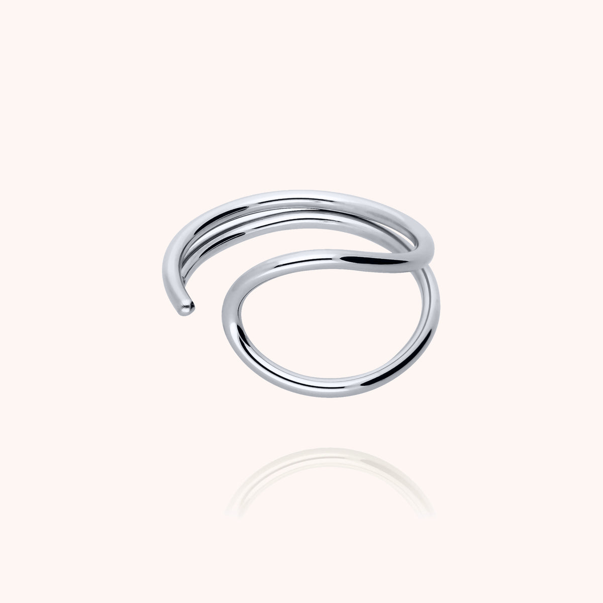Anello Outline Lettera E in filo d'argento sterling 925