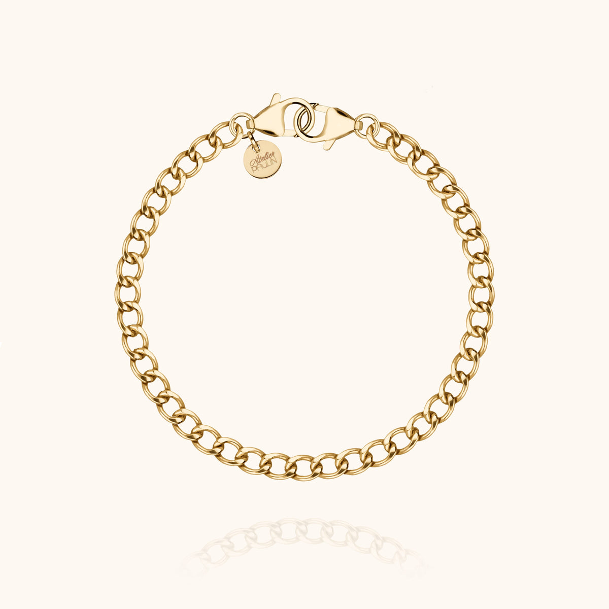 Bracelet Biscayne personnalisé porté au poignet, création artisanale parisienne