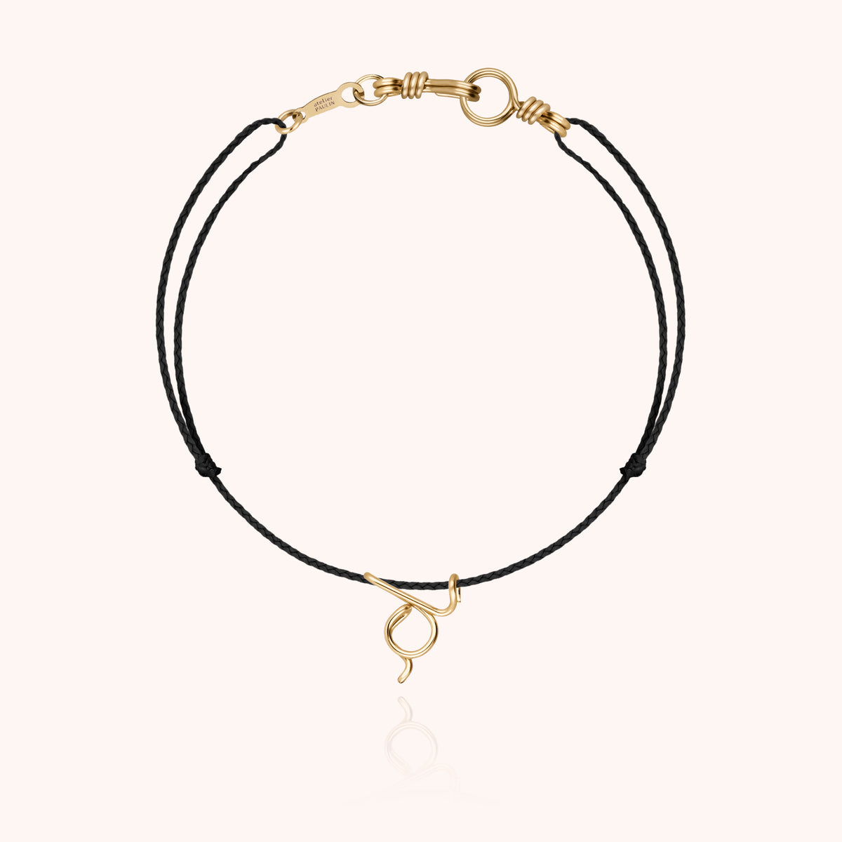Armband Kordel Uni Initiale Mini Attache moi „D" aus 18 Karat Gelbgold, schwarze Kordel