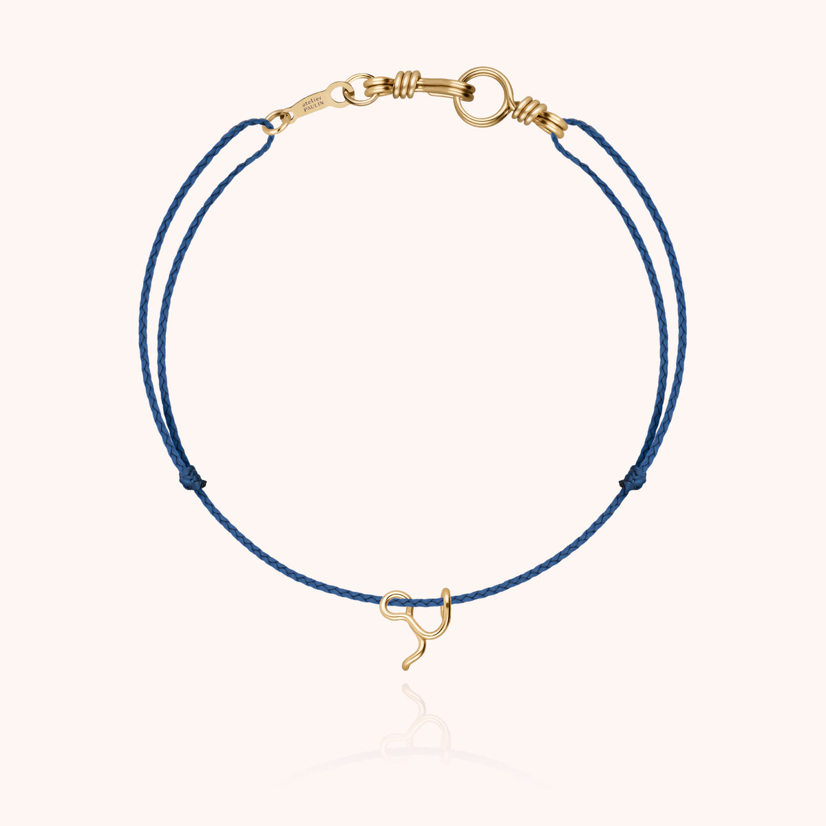 Armband Kordel Initiale Mini Attache moi aus gelbem Goldfilled — sichere Lieferung aus Paris