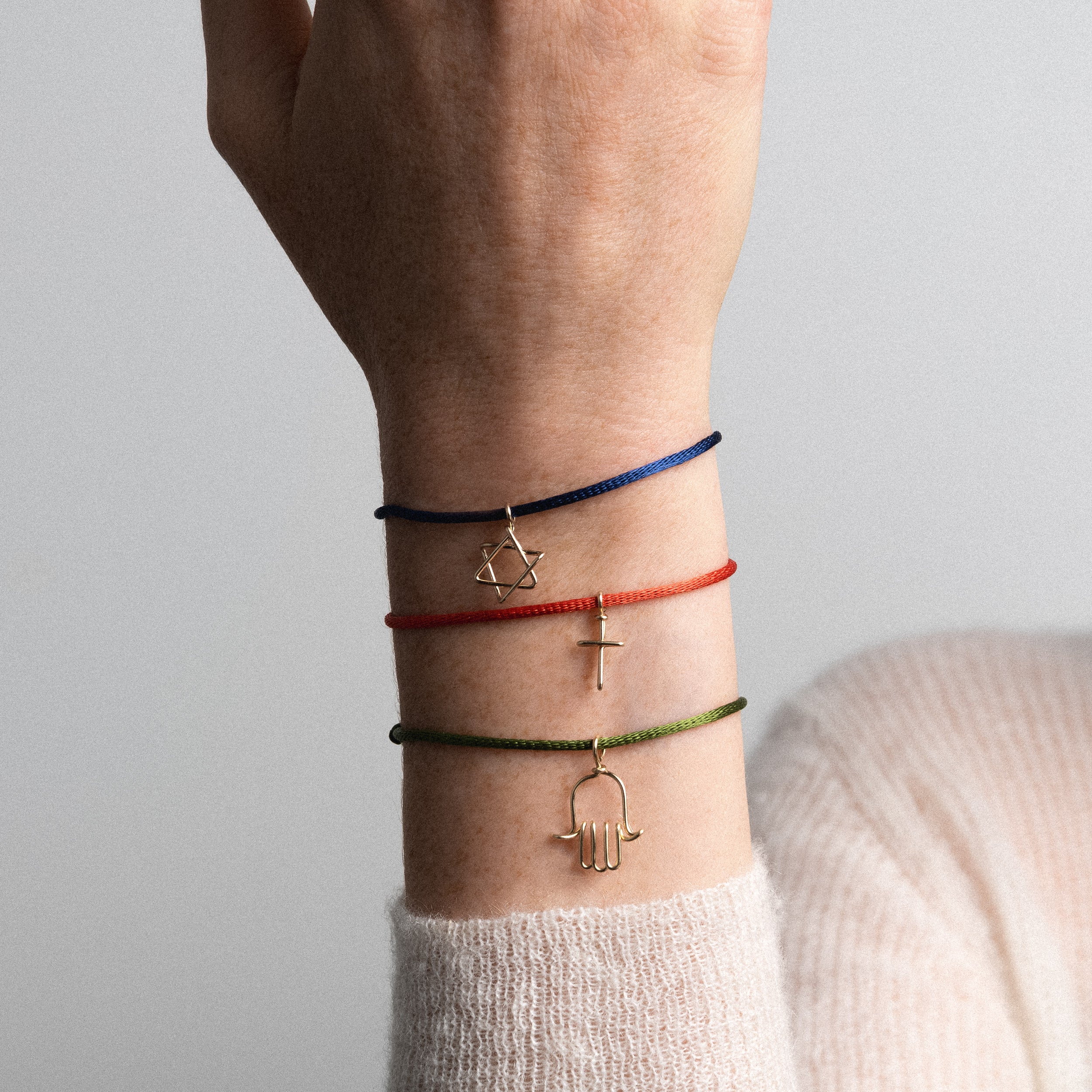 Bracciale Cordon Charms Simbolico Mano di Fatma - oro giallo laminato