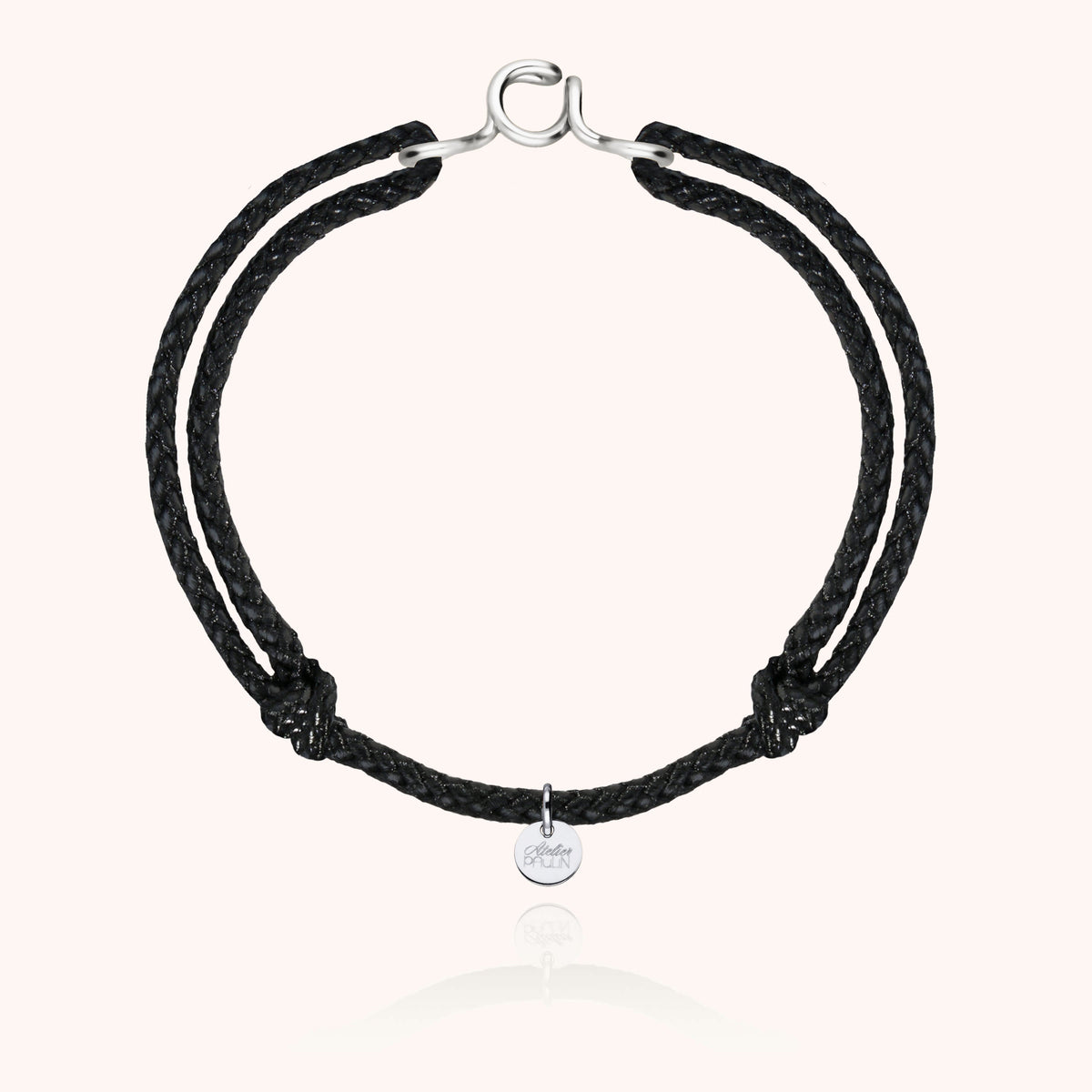 Wachskordel-Armband Initiale für Herren am Handgelenk getragen — 925 Sterlingsilber sorgfältige Lieferung garantiert