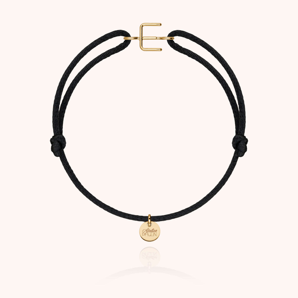 Kordelarmband Capitale Initiale aus 18K Gelbgold — personalisierbares Armband Atelier Paulin