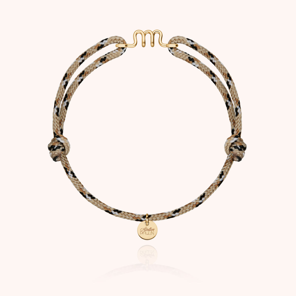 Bracciale Cordino Knot Iniziale Uomo su un cordino nautico, portato al polso