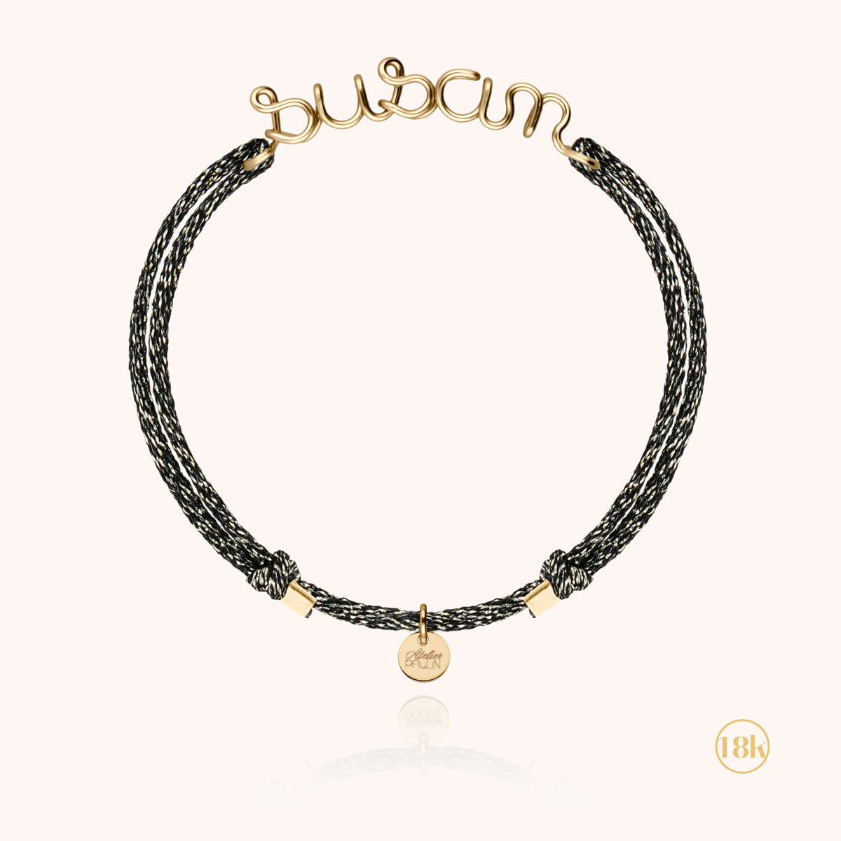 Dettaglio della modellatura a mano su Bracciale Cordino Lurex Personalizzato in filo d'oro giallo 18kt