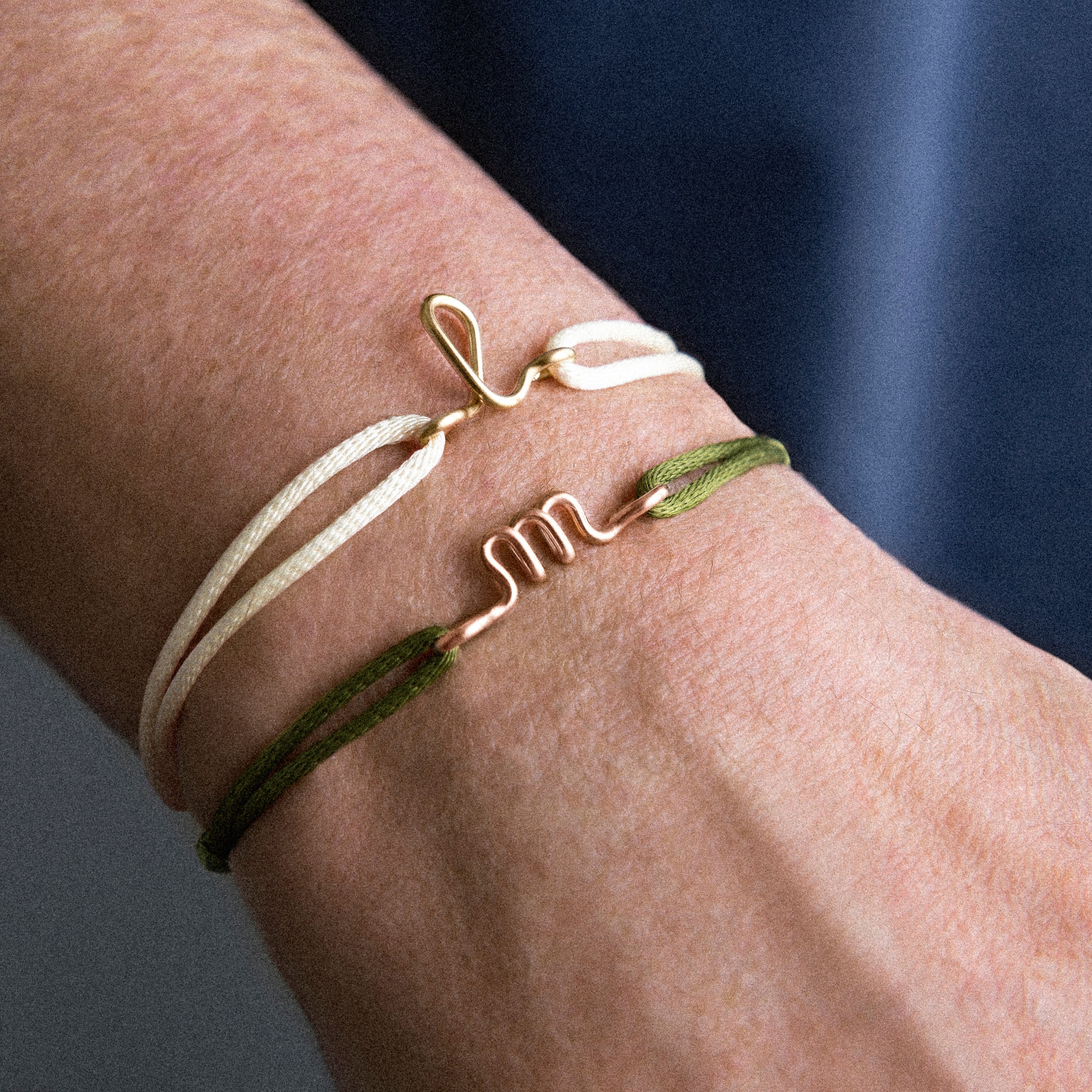 Bracelet cordon lettre personnalisée gold filled 14k bijou élégant homme Paris - or rose laminé