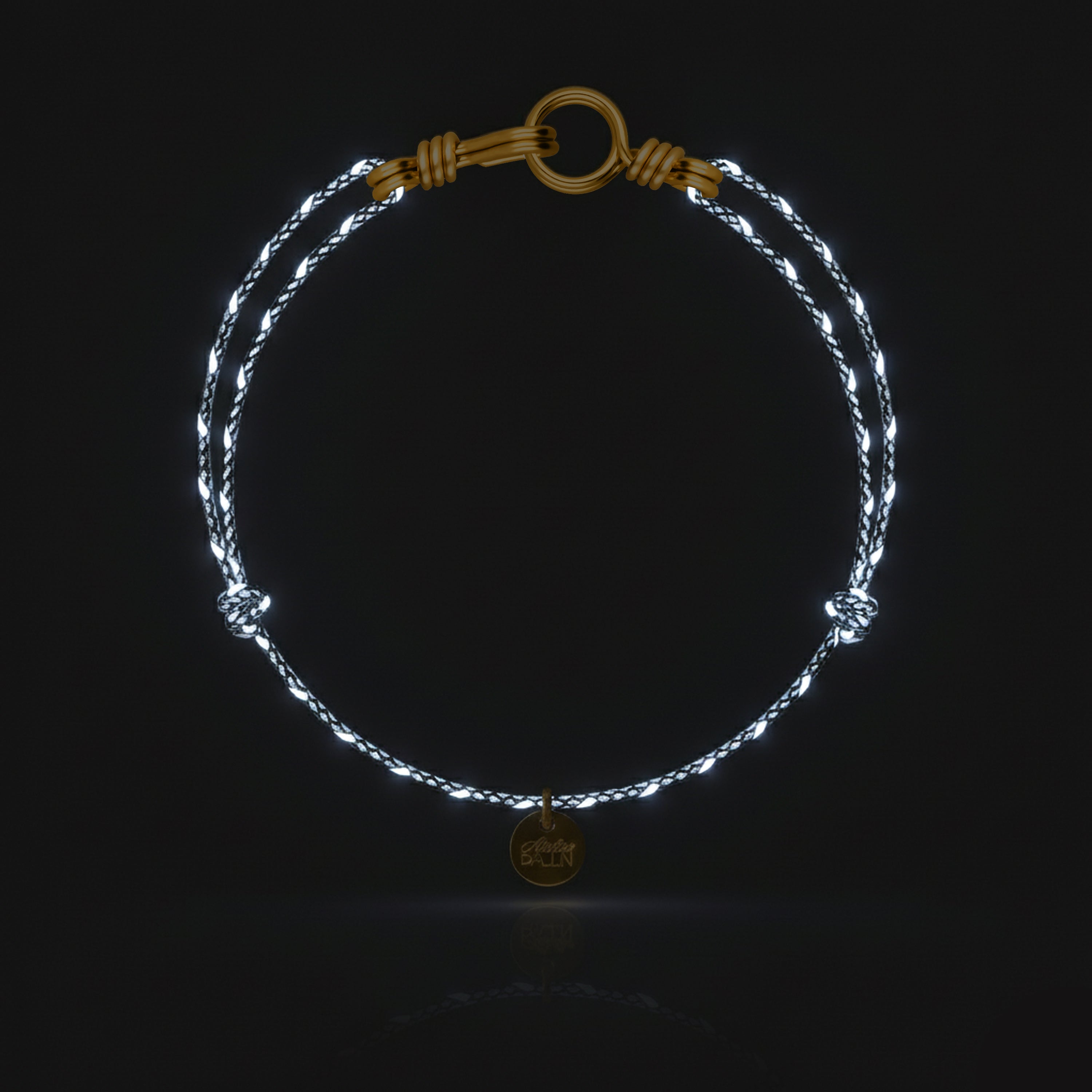 Bracelet Cordon Réfléchissant Attache moi — détail du fil métallique, or jaune laminé