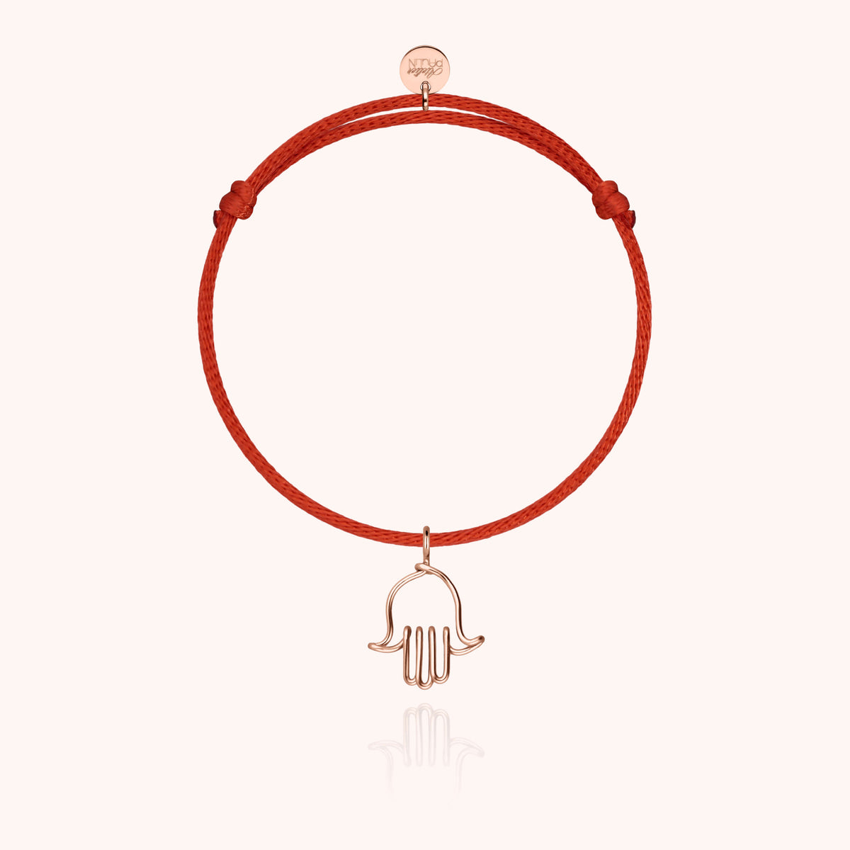Personalisiertes Armband Hand der Fatima am Handgelenk eines Kindes getragen