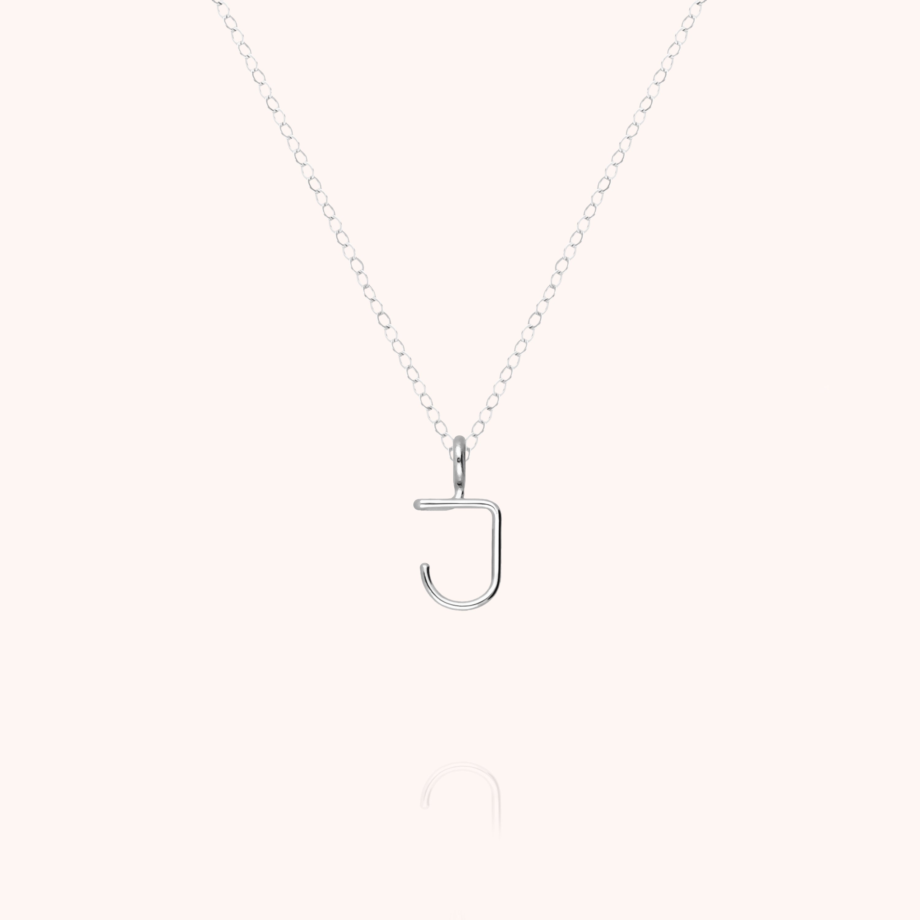 Collier Capital Initiale — cadeau de luxe fait main Paris