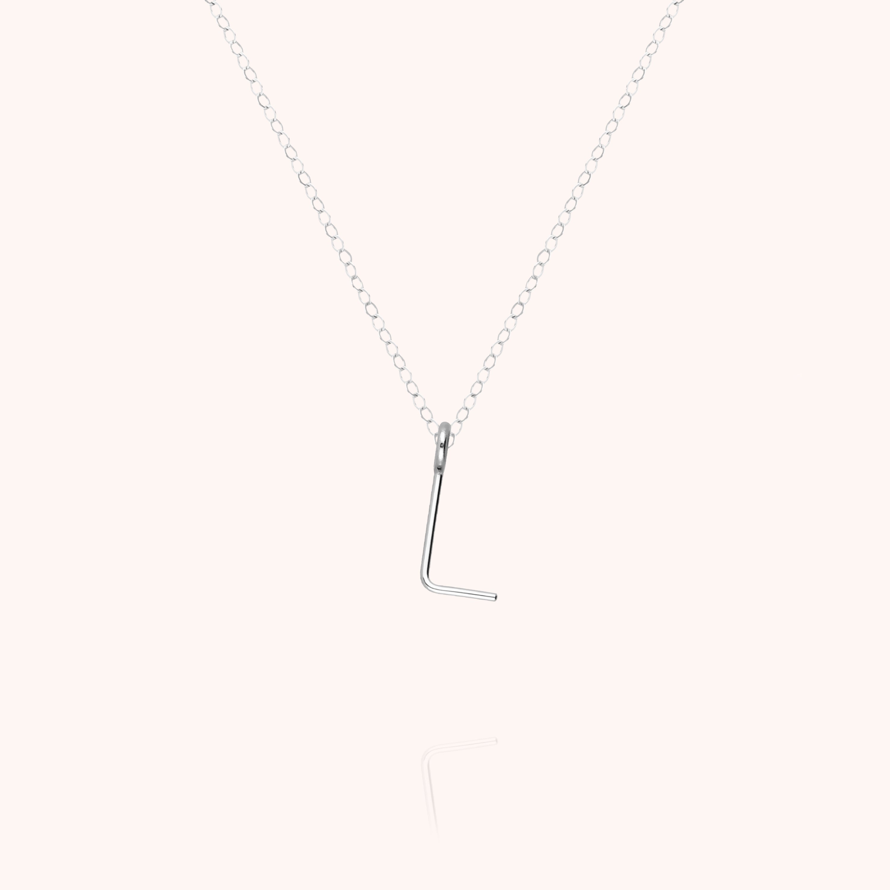 Collier Capital Initiale en or blanc 18K — collier personnalisable Atelier Paulin