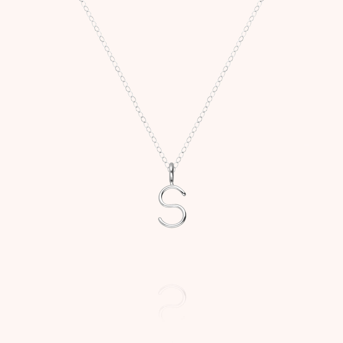 Collana Maiuscola Iniziale in filo d'oro bianco 18kt