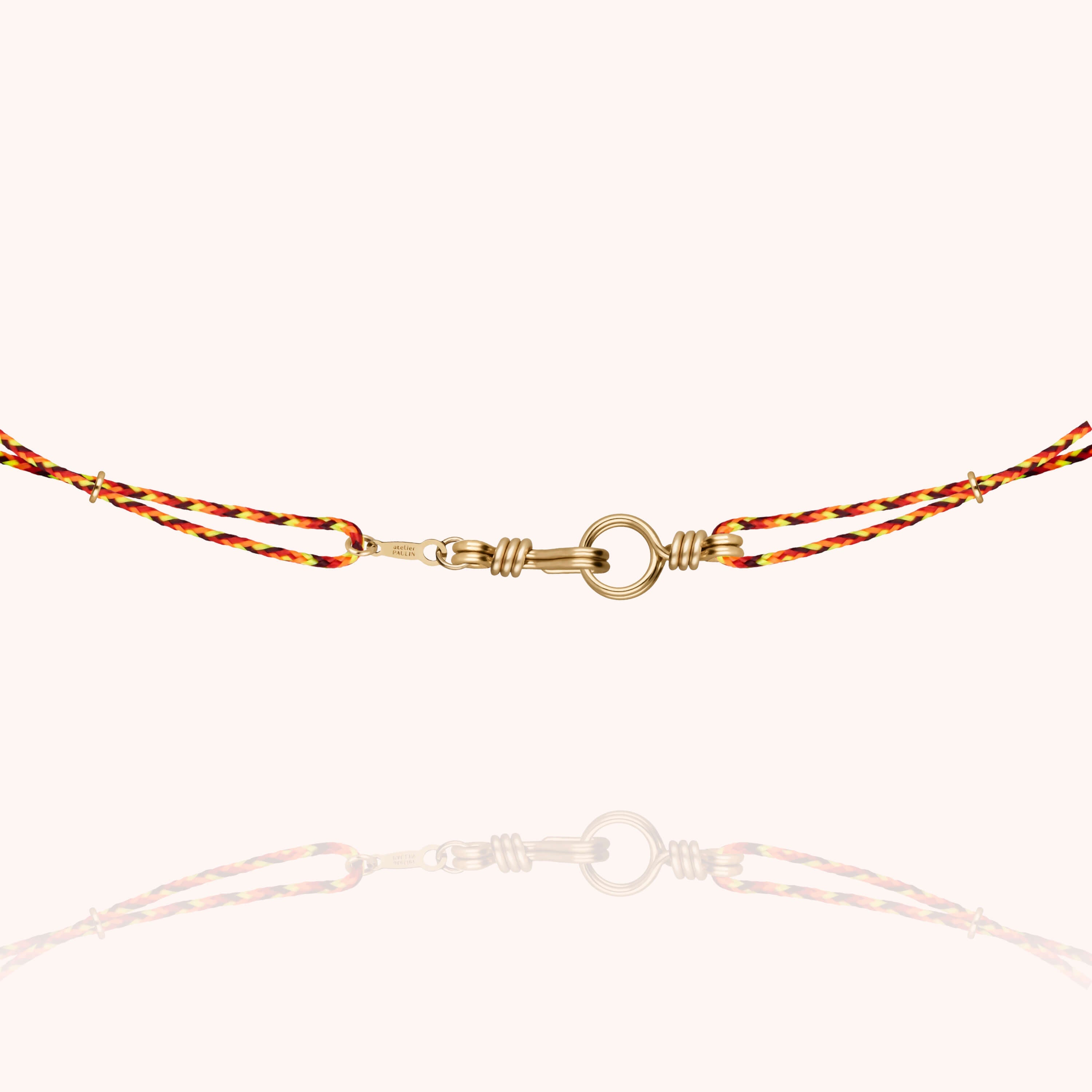 Collier Cordon Slim Knot Attache moi en or jaune laminé — expédition sécurisée Paris