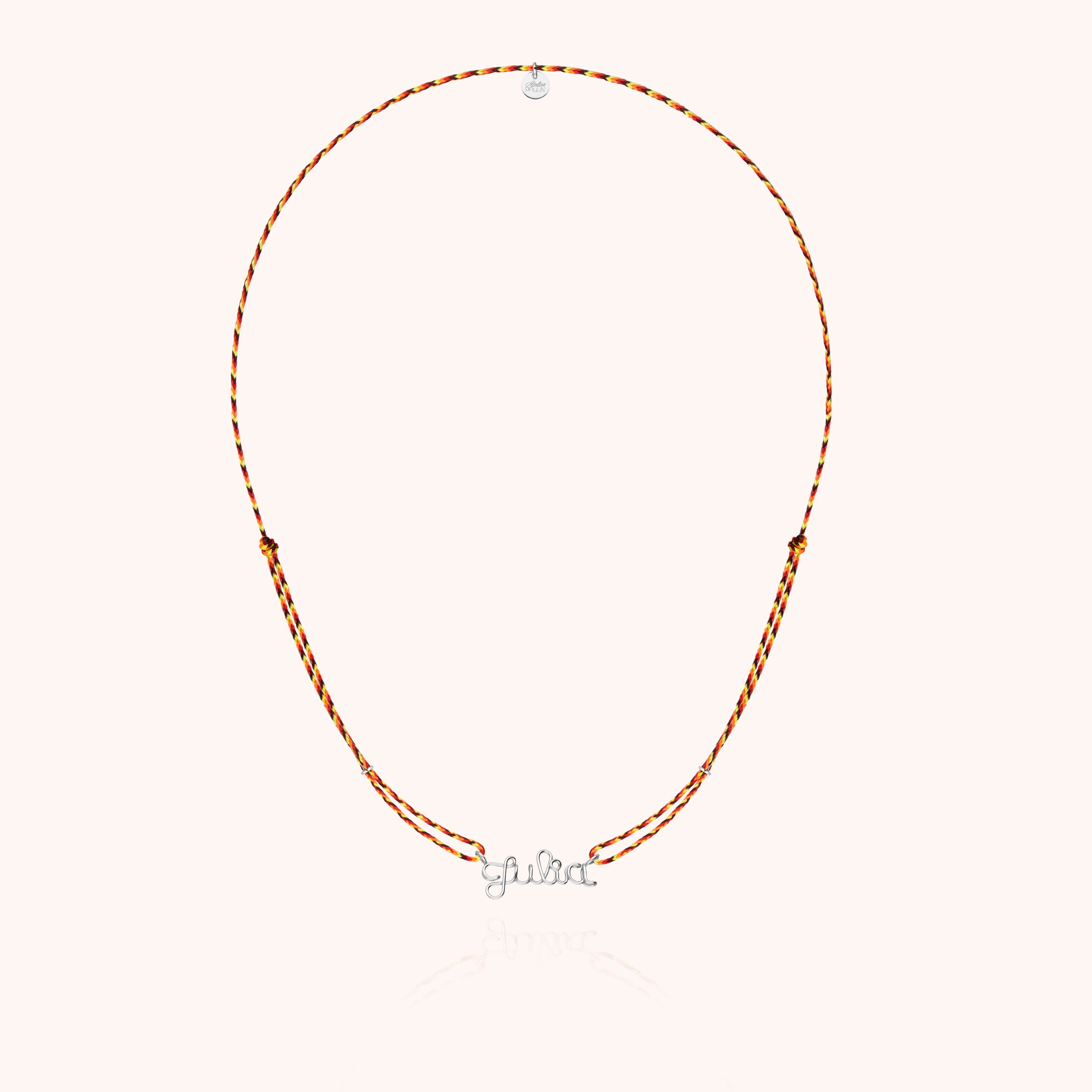 Collier Cordon Slim Knot Personnalisé — détail du fil métallique, argent sterling 925