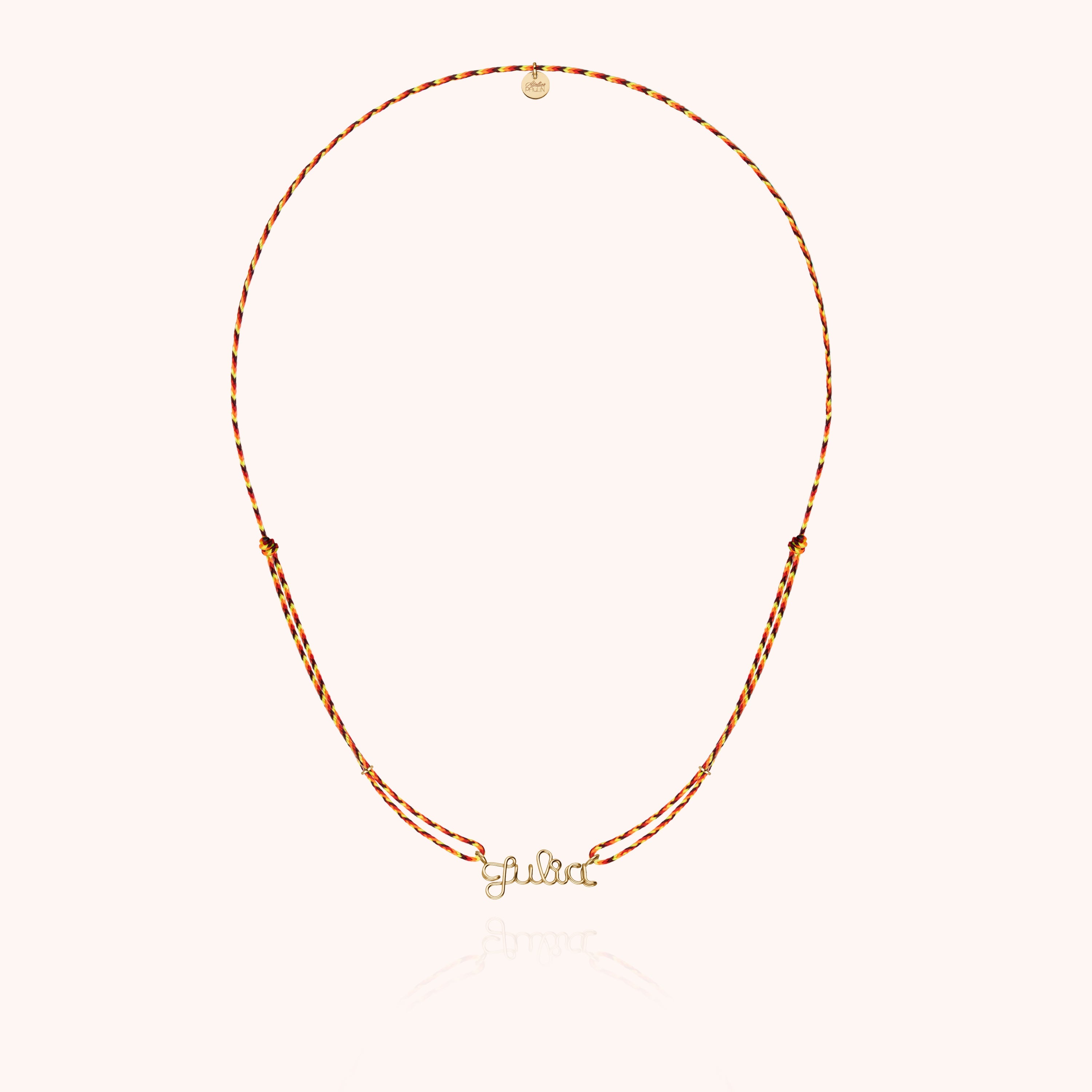 Collier Cordon Slim Knot Personnalisé — détail du fil métallique, or jaune 18K