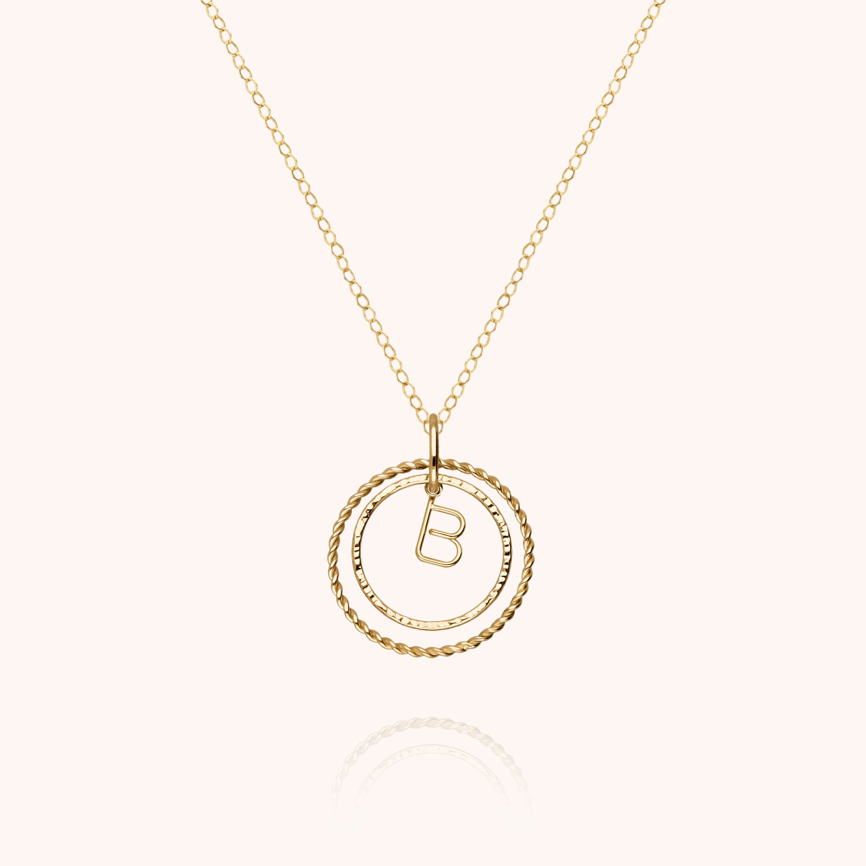 Collier Médaille Initiale — bijou artisanal collier livraison express