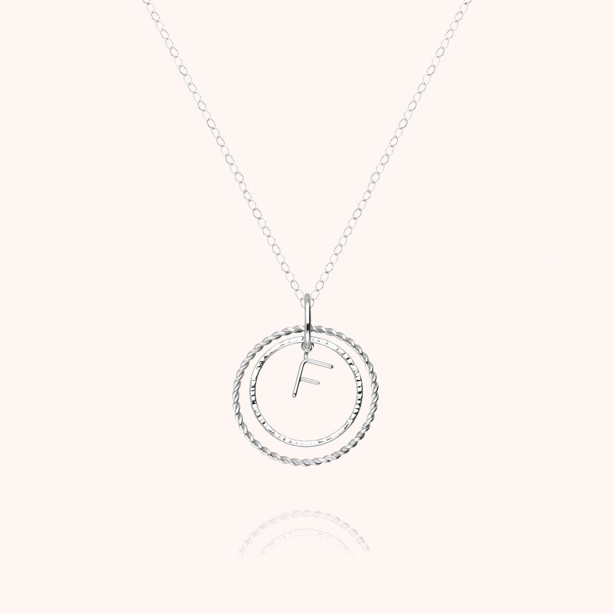 Collana Medaglia Iniziale in filo d'oro bianco 18kt