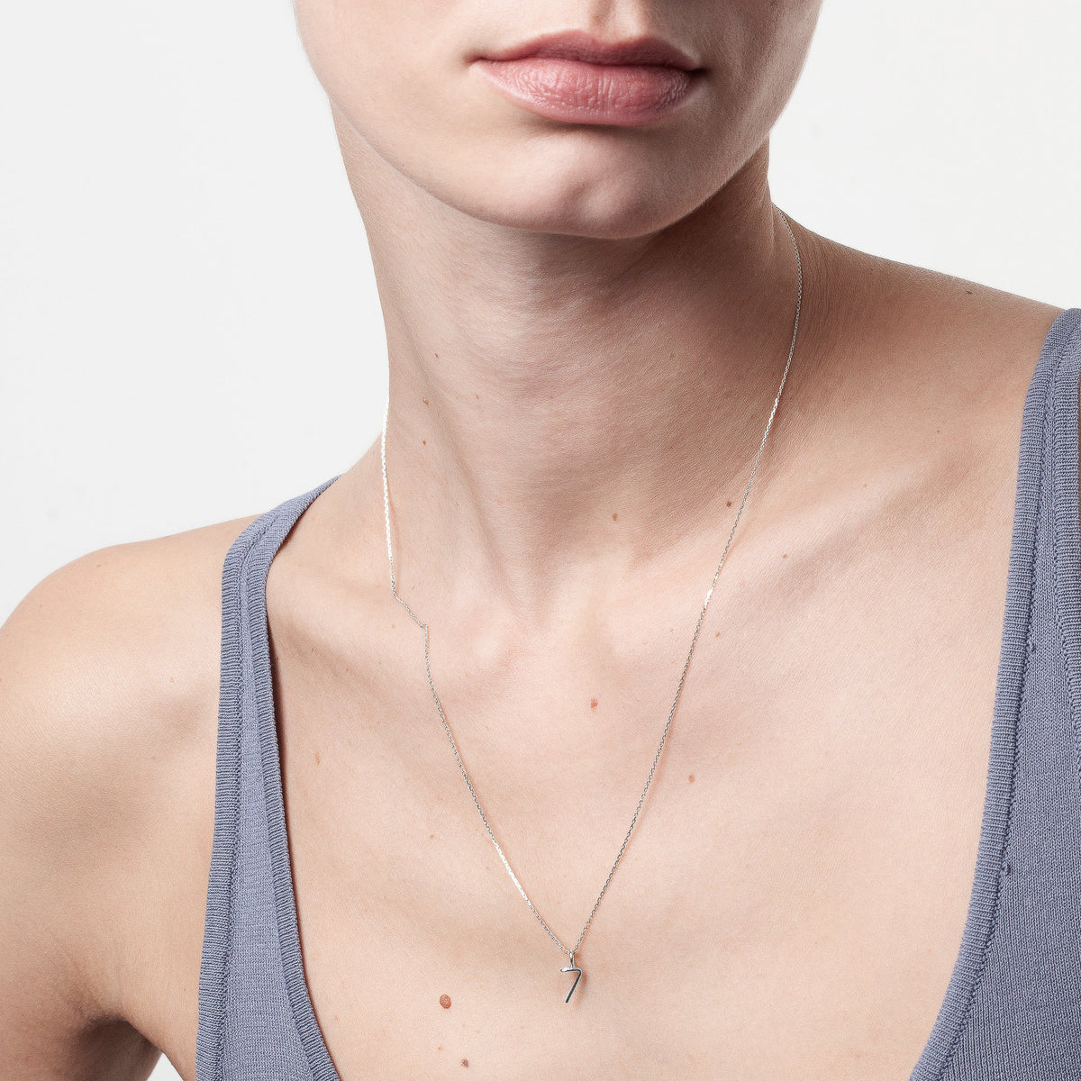 Kette Numéro — handgefertigtes Geschenk