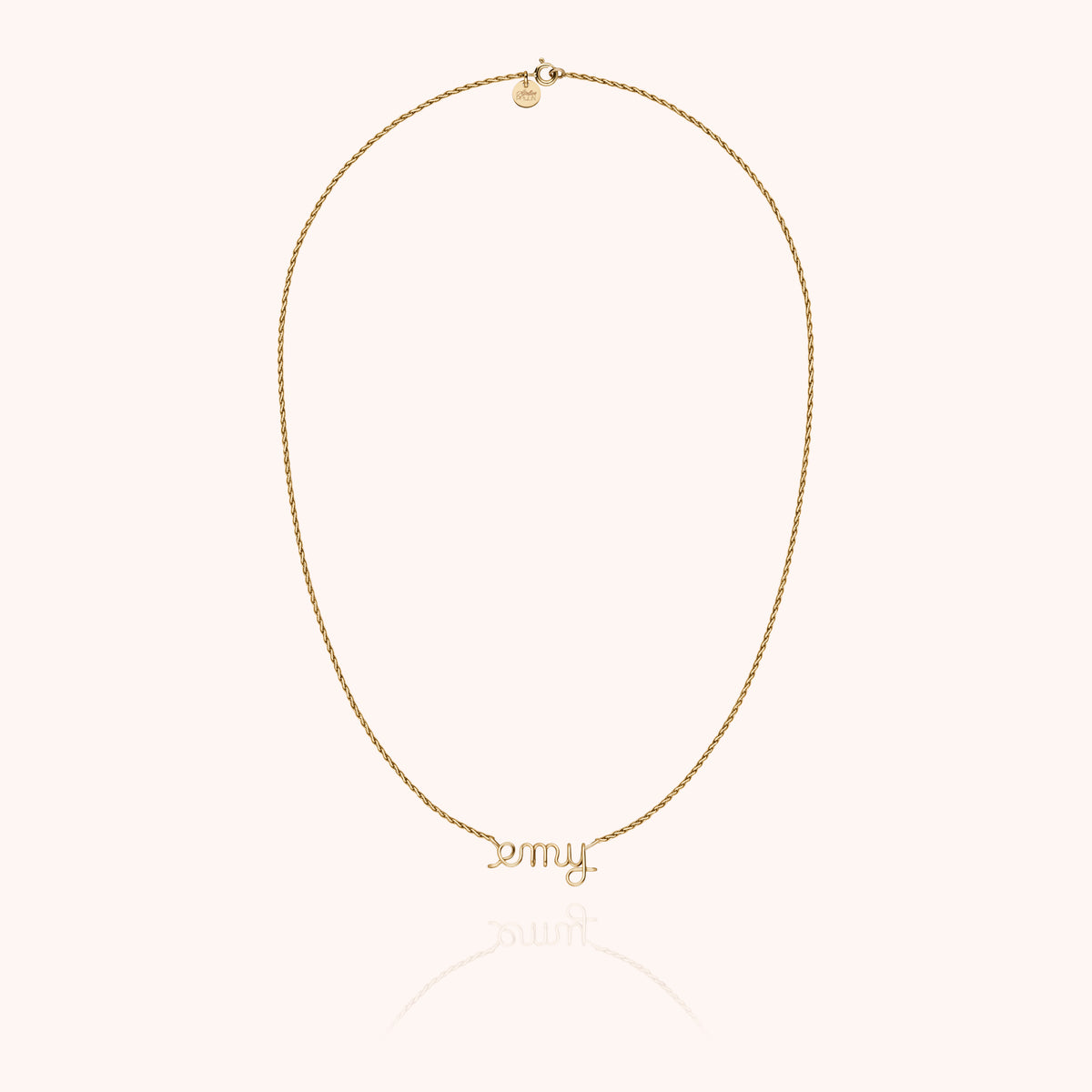 Primo piano del filo d'oro giallo laminato 14k su Collana Richelieu Catena Rope Personalizzata