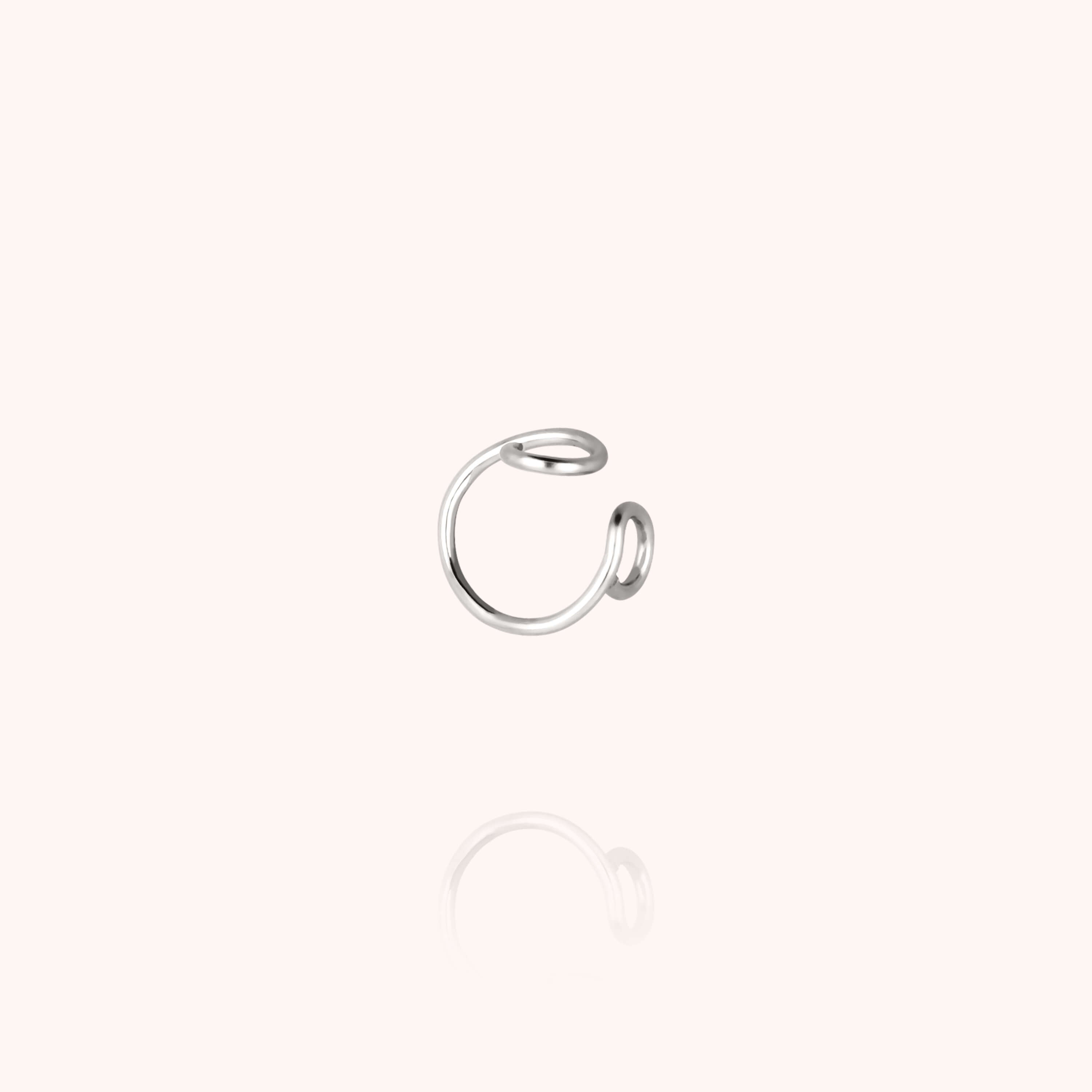 Ear Cuff Outline Lettre O en argent sterling 925 — bijou fait main Atelier Paulin