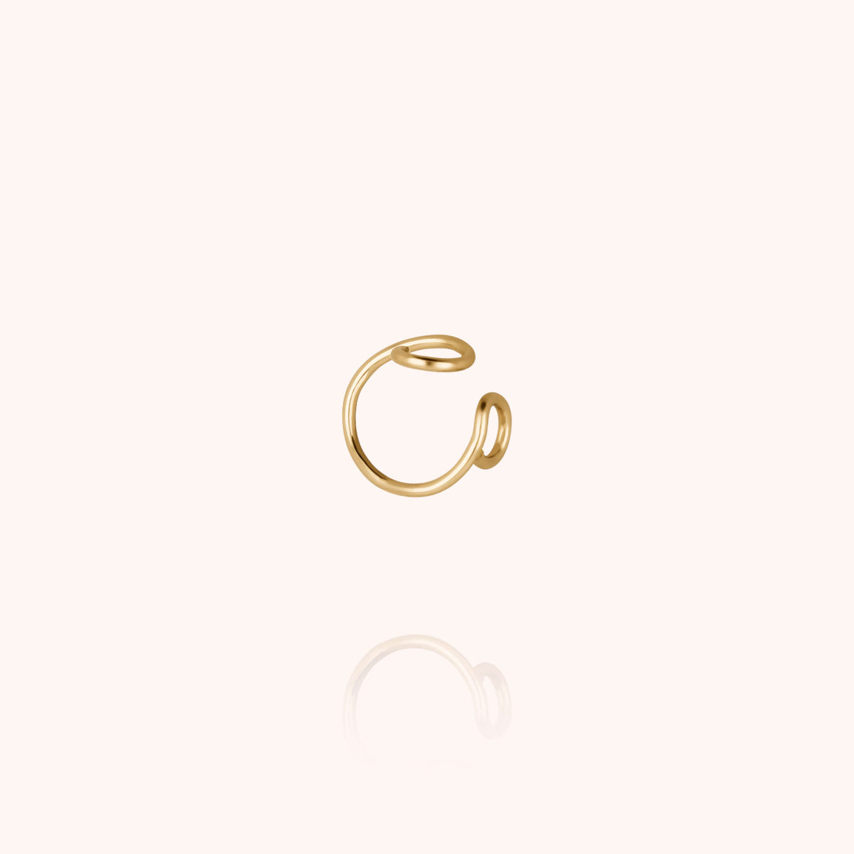 Ear Cuff Outline Lettera O in filo d'oro giallo laminato 14k