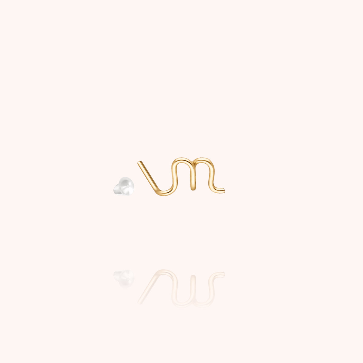 Originaler Ohrstecker Initiale aus gelbem Goldfilled — personalisierbare Ohrringe Atelier Paulin