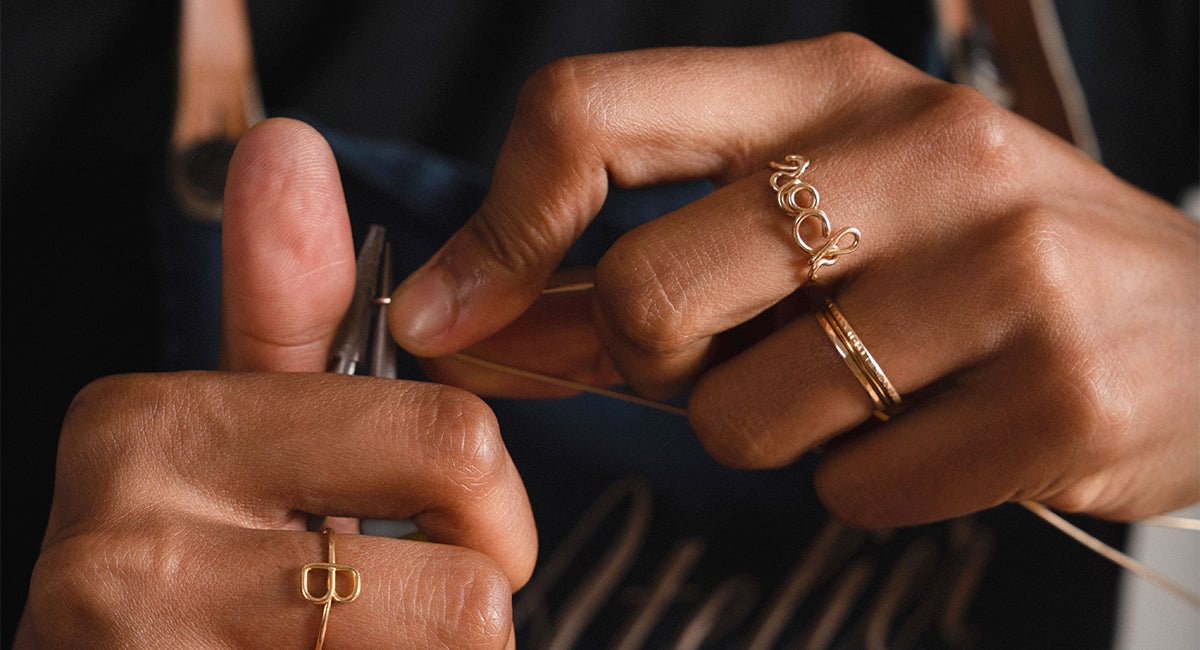 Le bijou personnalisé Atelier Paulin : l’art du sur-mesure en écriture cursive