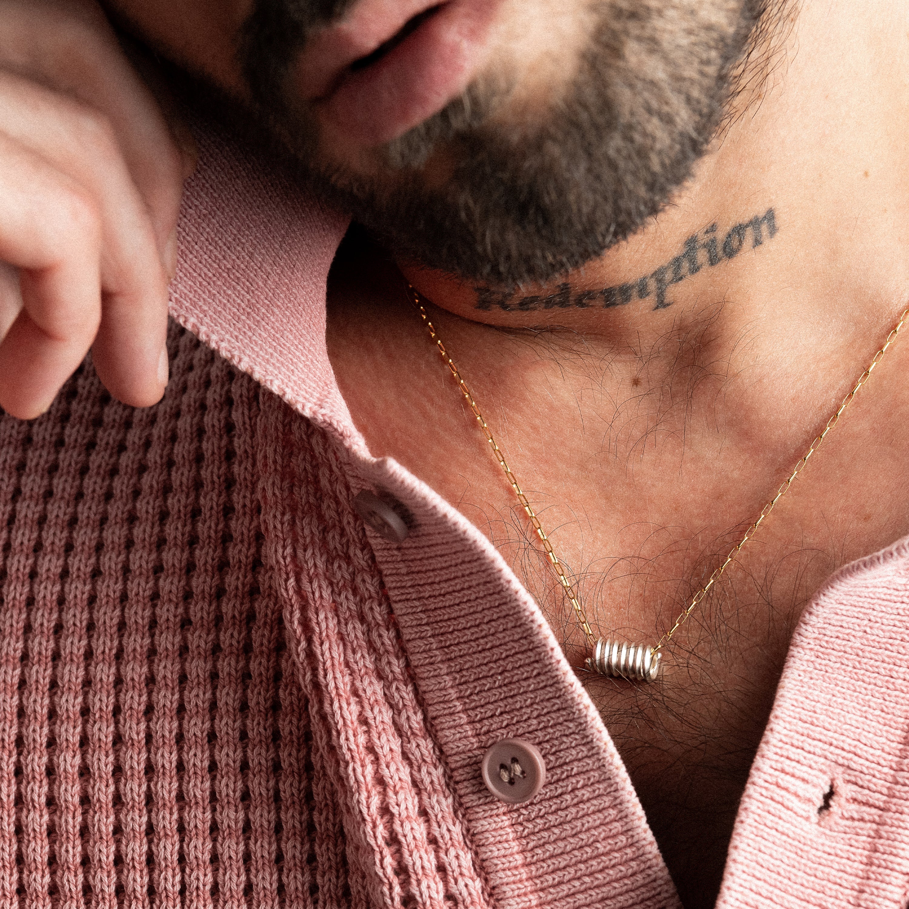 Collier Richelieu Chaîne Rope Personnalisé — détail du fil métallique, or jaune laminé