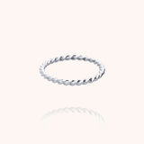 Hera Twisted Ring n°3 - White 18k gold