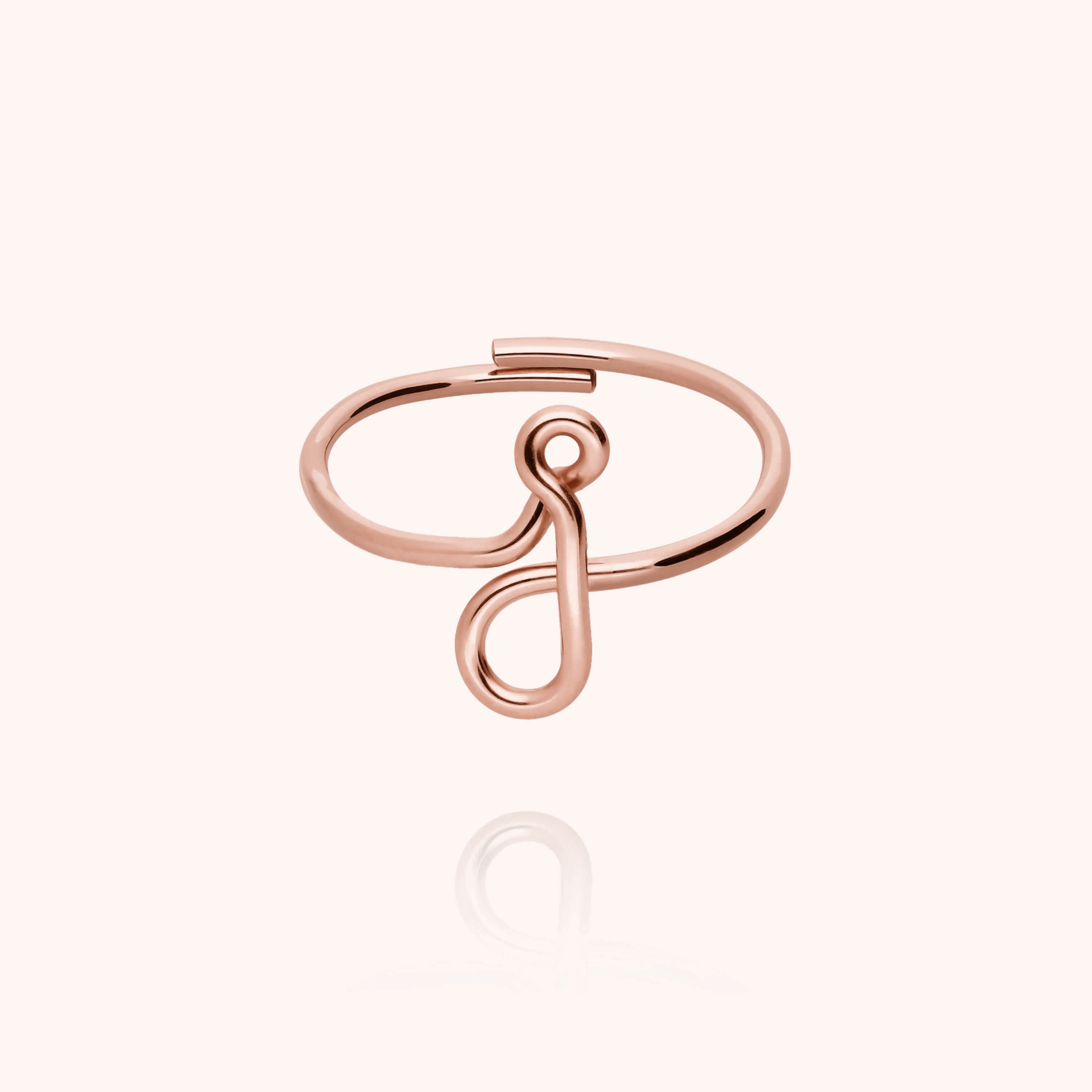 Bague Originale Initiale en or rose laminé — expédition sécurisée Paris