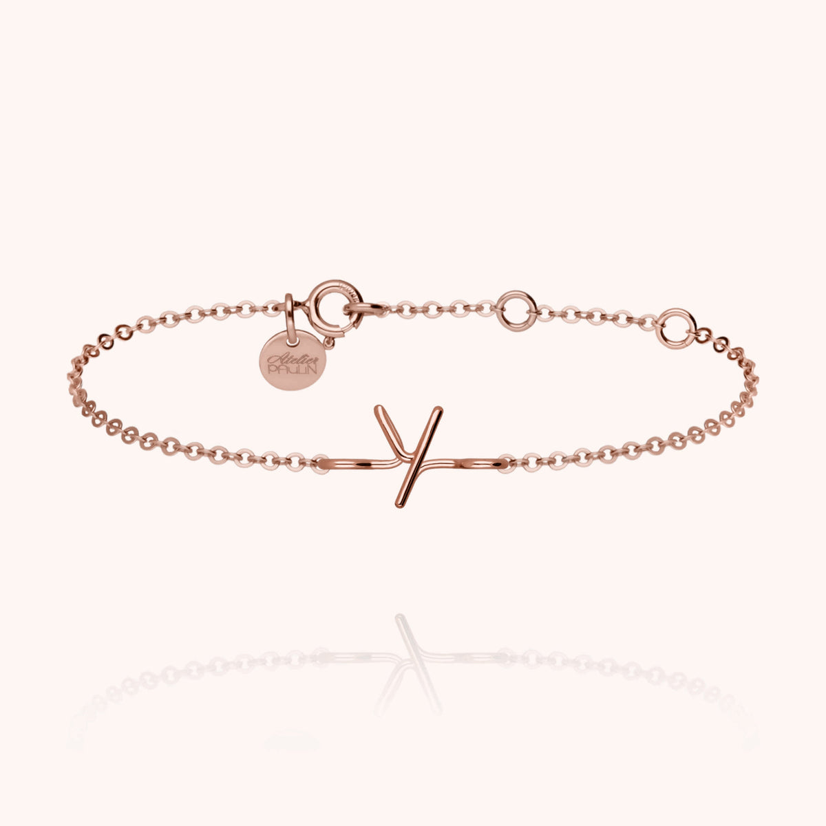 Bracciale Catena Iniziale, portato al polso