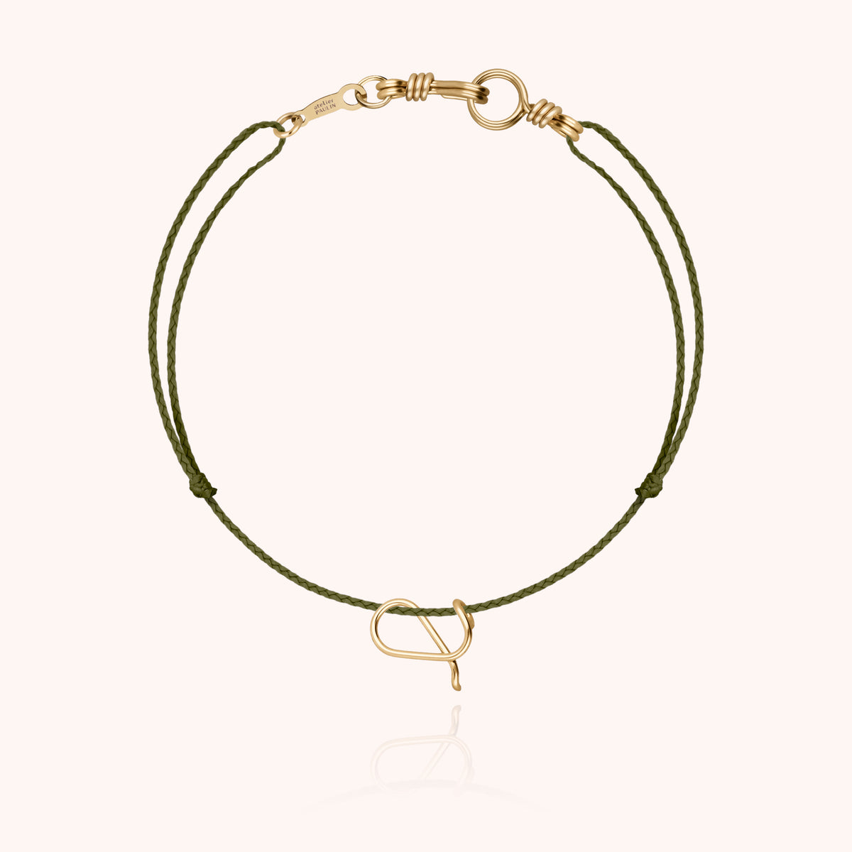Armband Kordel Uni Initiale Mini Attache moi „L" aus 18 Karat Gelbgold, Kordel Khaki
