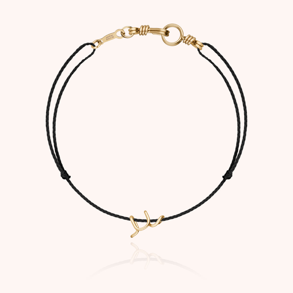 Armband Kordel Uni Initiale Mini Attache moi „U" aus 18 Karat Gelbgold, schwarze Kordel