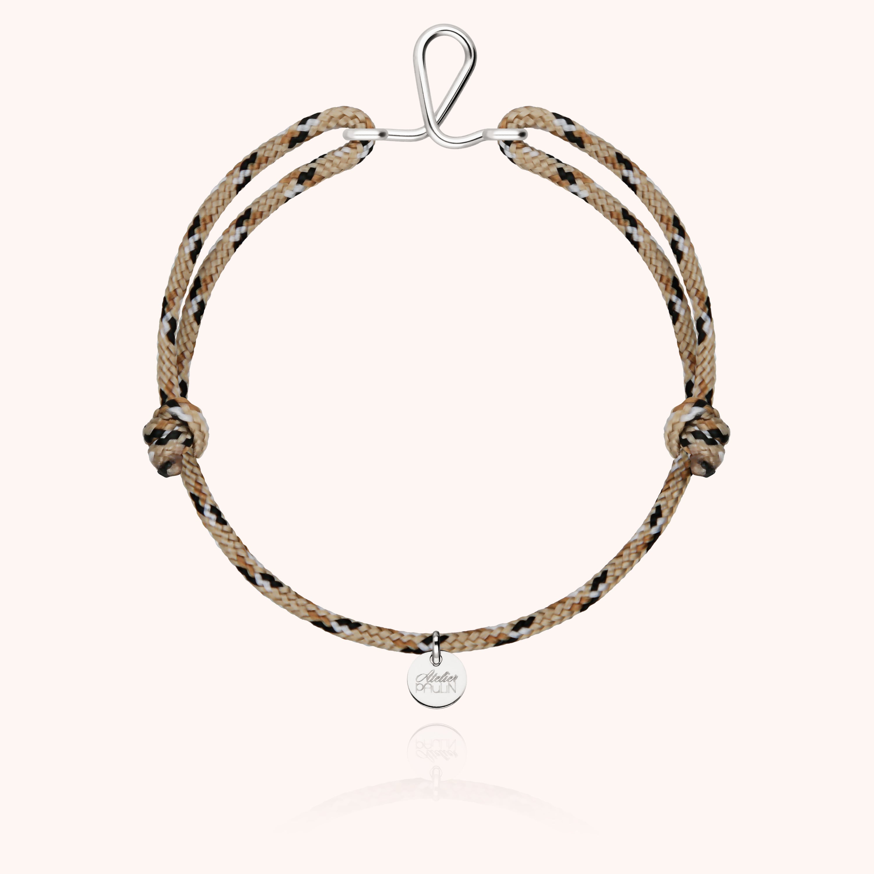 Vue d'ensemble du bracelet cordon initiale argent sterling 925