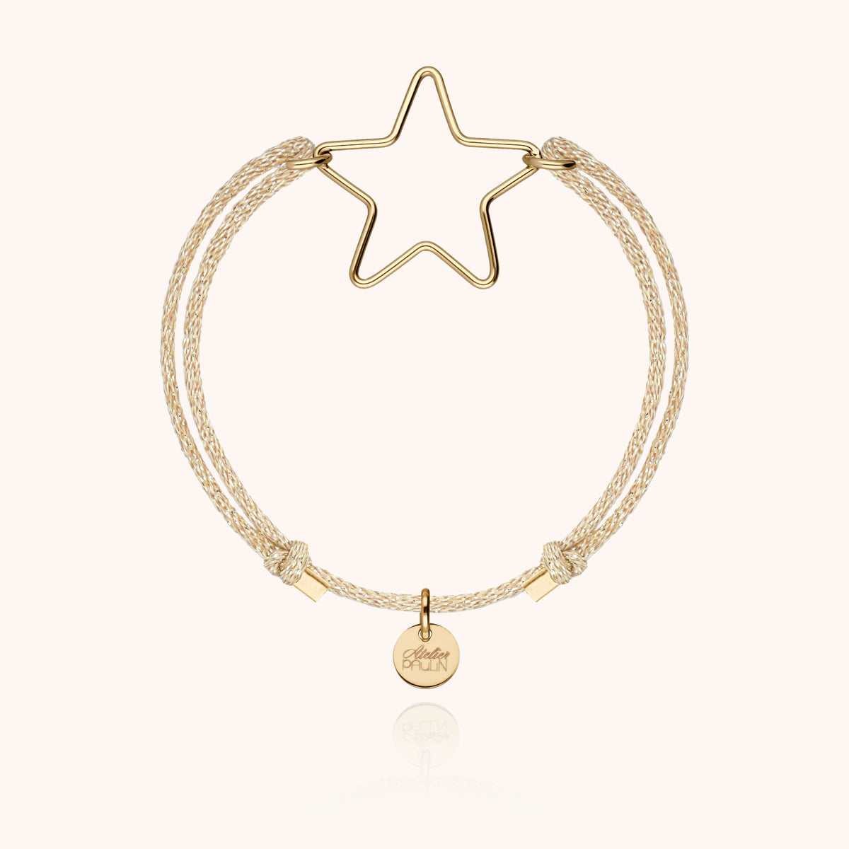 Dettaglio della modellatura a mano su Braccialetto Cordino Lurex Mini Star