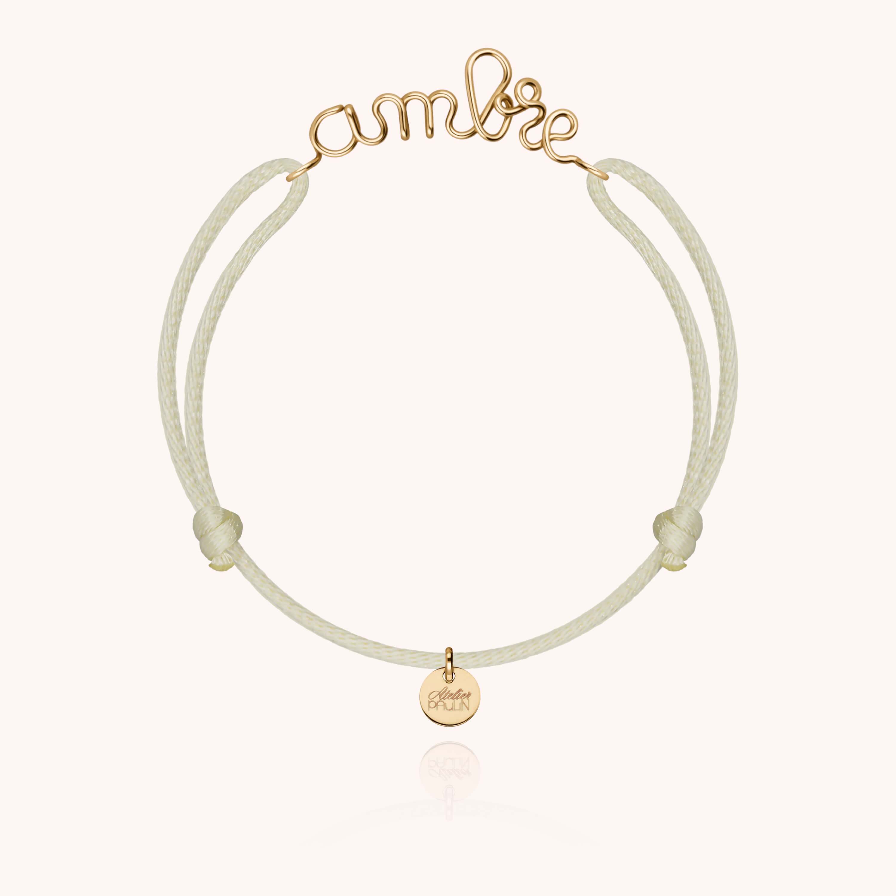Bracelet Cordon Original Personnalisé — gros plan sur le fermoir, or jaune 18K