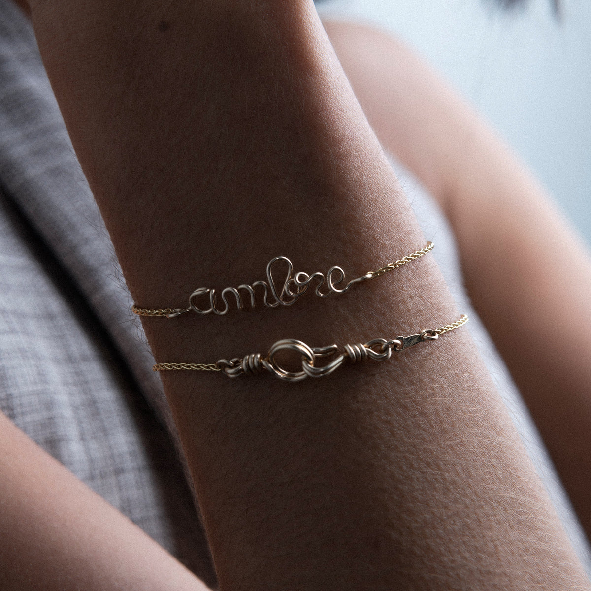 Bracciale Richelieu Catena Rope Personalizzato in filo d'oro giallo laminato 14k, portato al polso