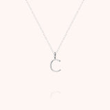 Collana Maiuscola Iniziale - oro bianco 18kt.