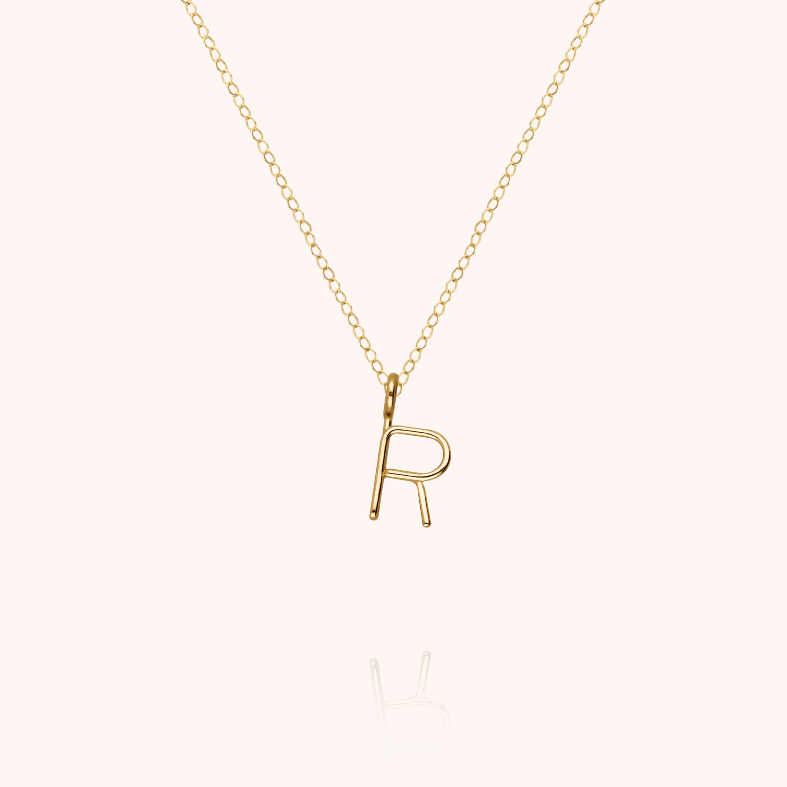 Collier Capital Initiale en or jaune 18K — collier personnalisable Atelier Paulin