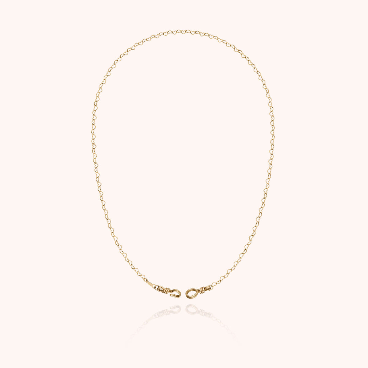 Dettaglio della finitura su Collana Catena Cuore Attache moi