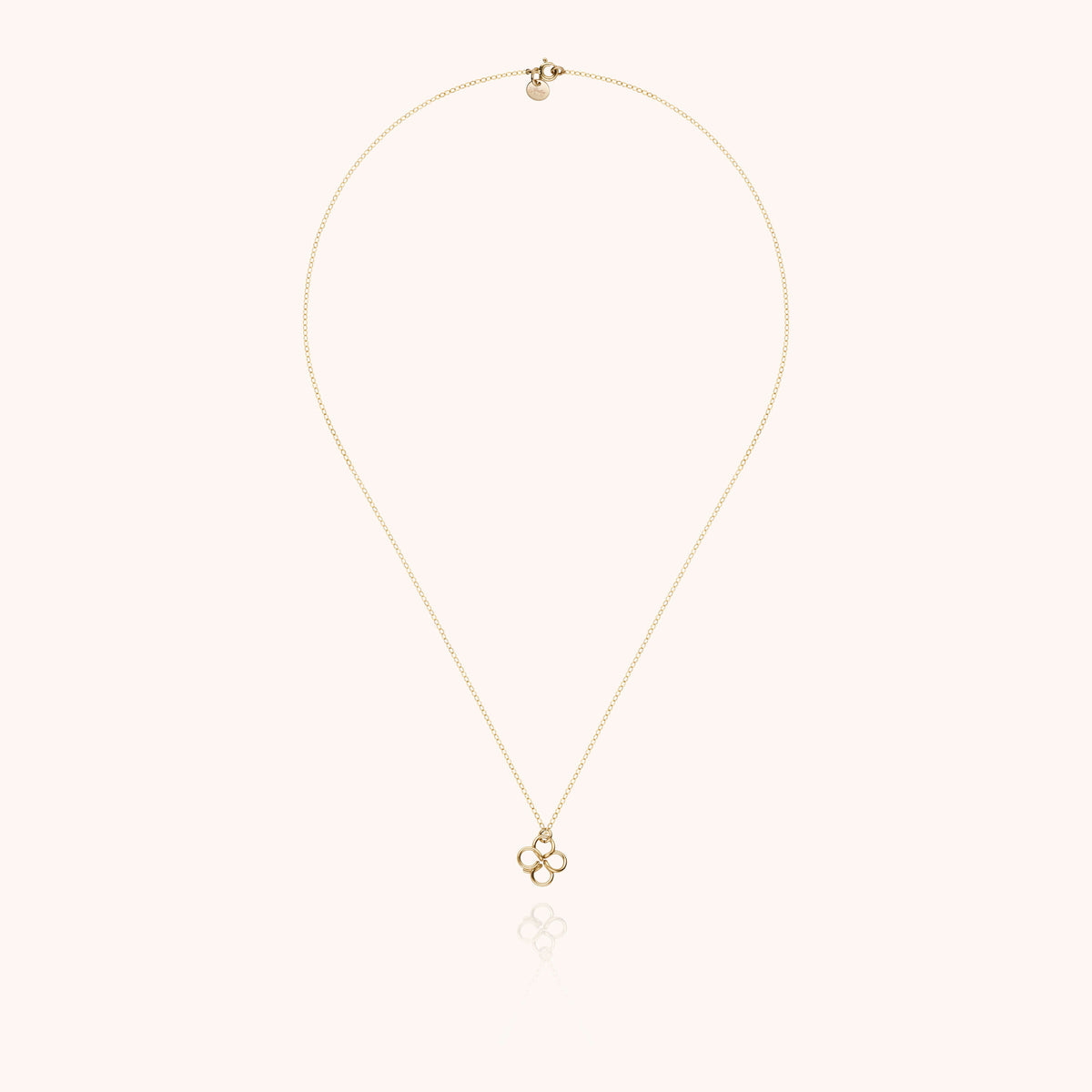 Kette Charms Lucky One Kleeblatt — Detail Handformung, Gelbes Goldfilled