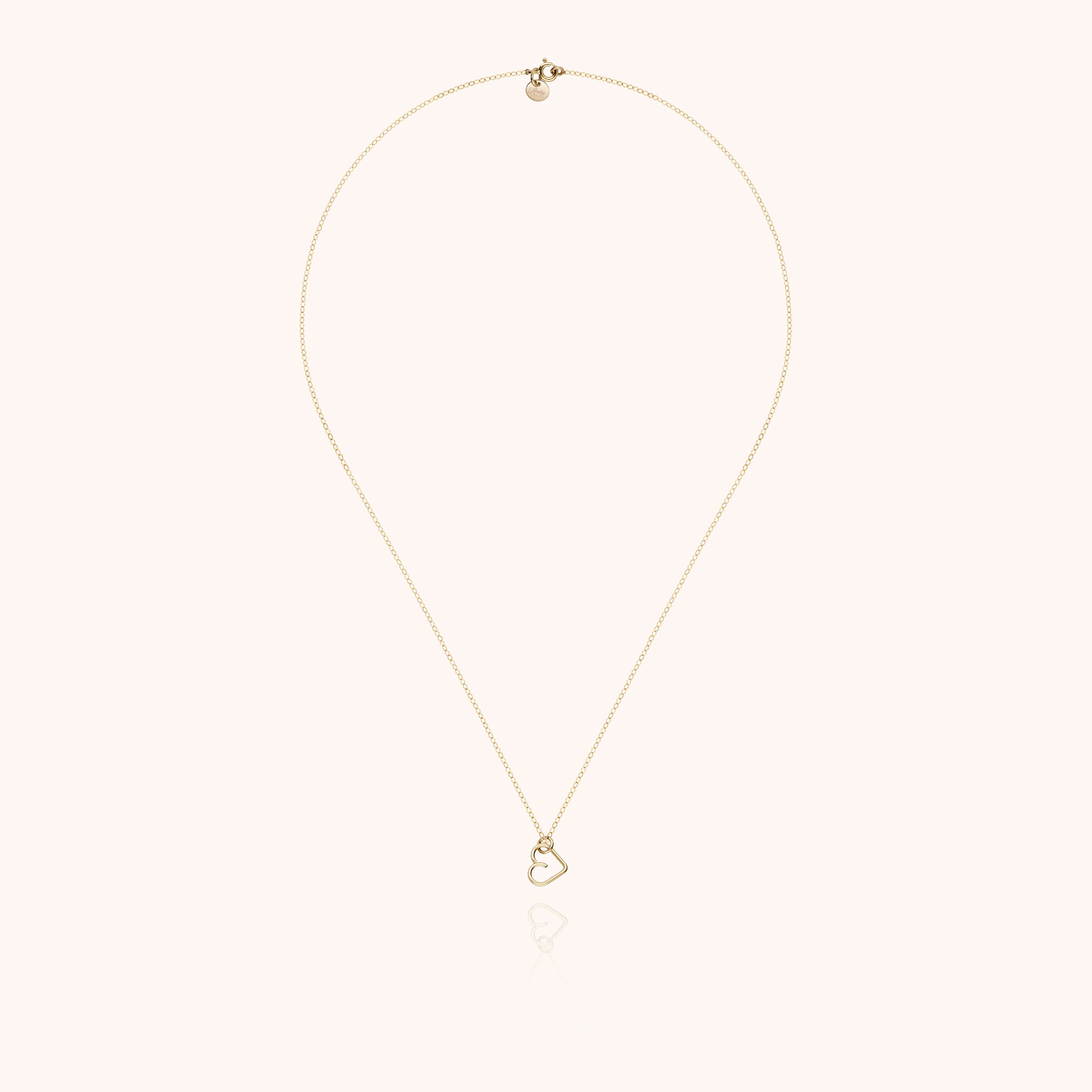 Collier Charms Lucky One Coeur — détail façonnage à la main, or jaune laminé