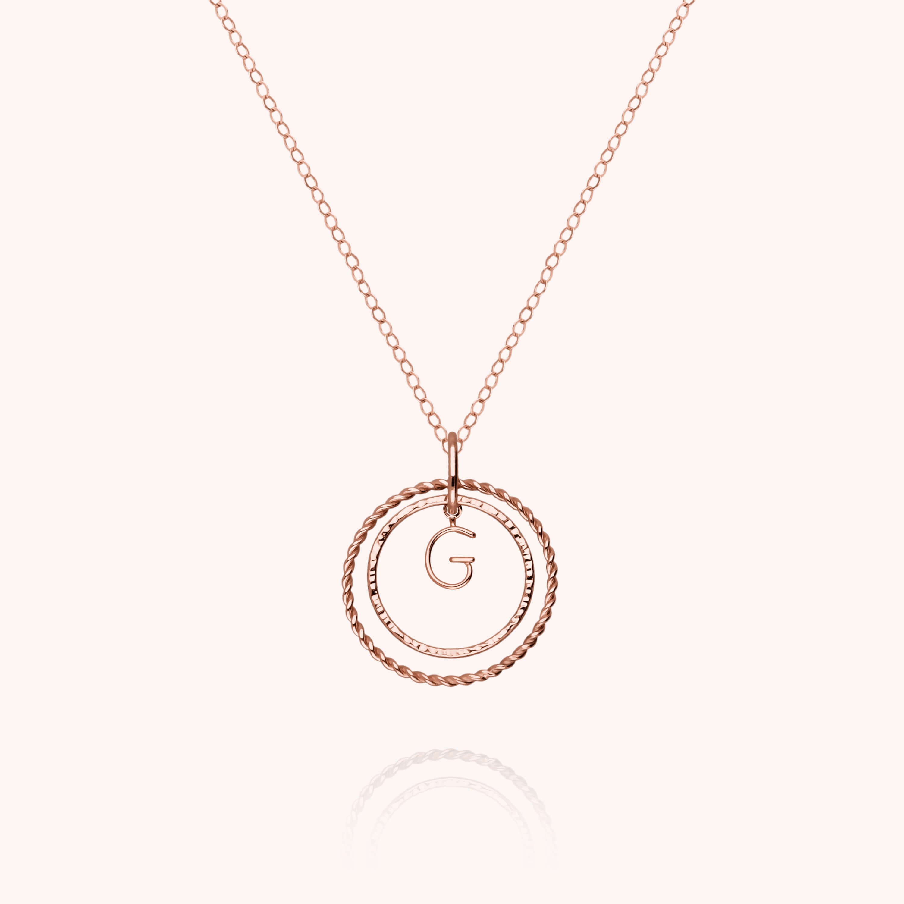 Collier Médaille Initiale — cadeau de luxe fait main Paris