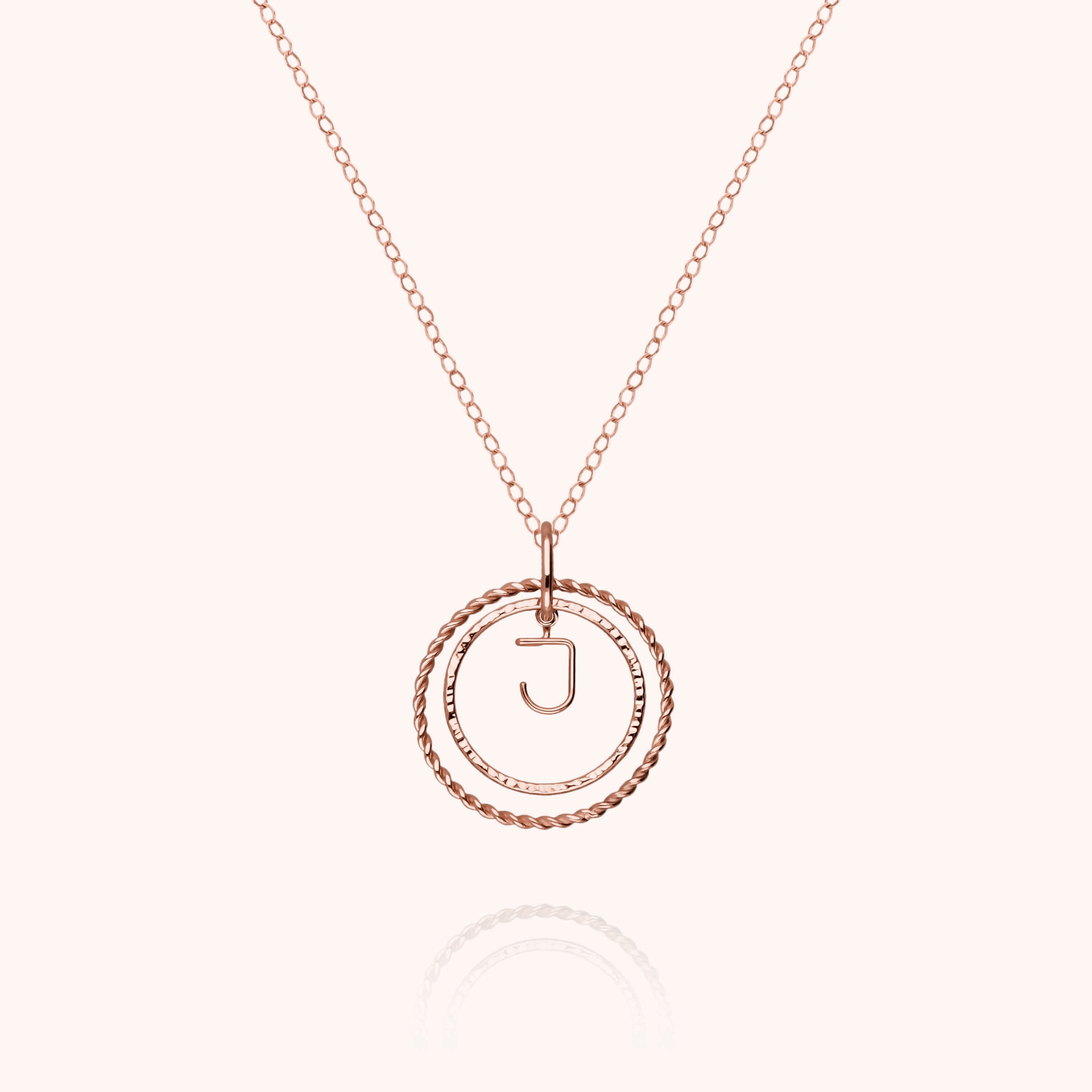 Collier Médaille Initiale — bijou artisanal collier livraison express