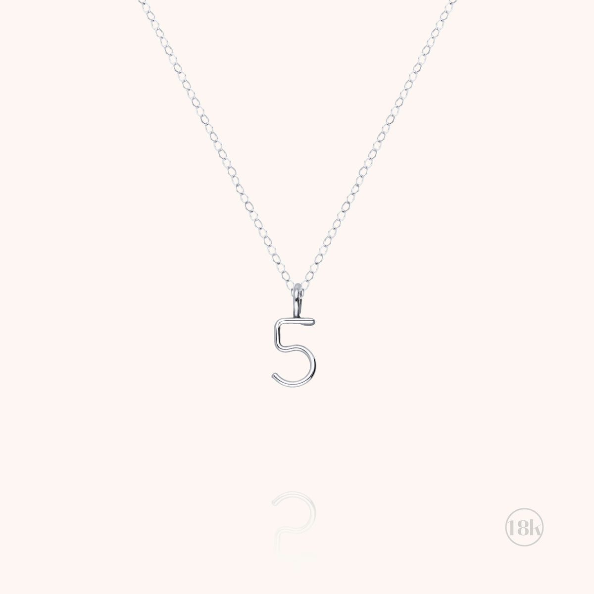 Kette Numéro aus 18 Karat Weißgold — von Hand geformt in Paris