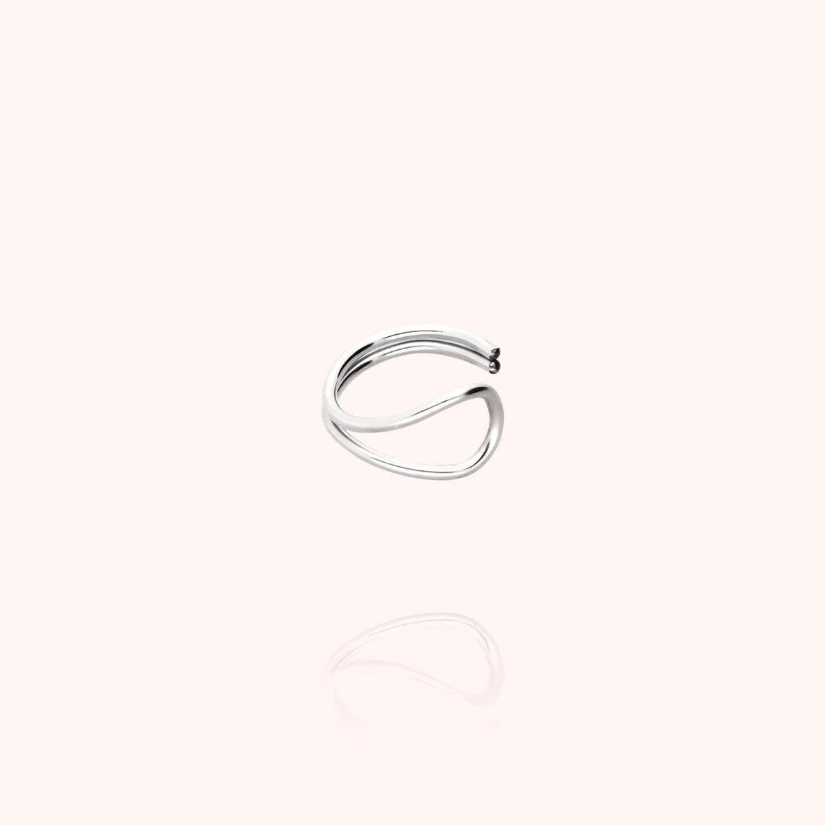 Ear Cuff Outline Lettera E in filo d'argento sterling 925