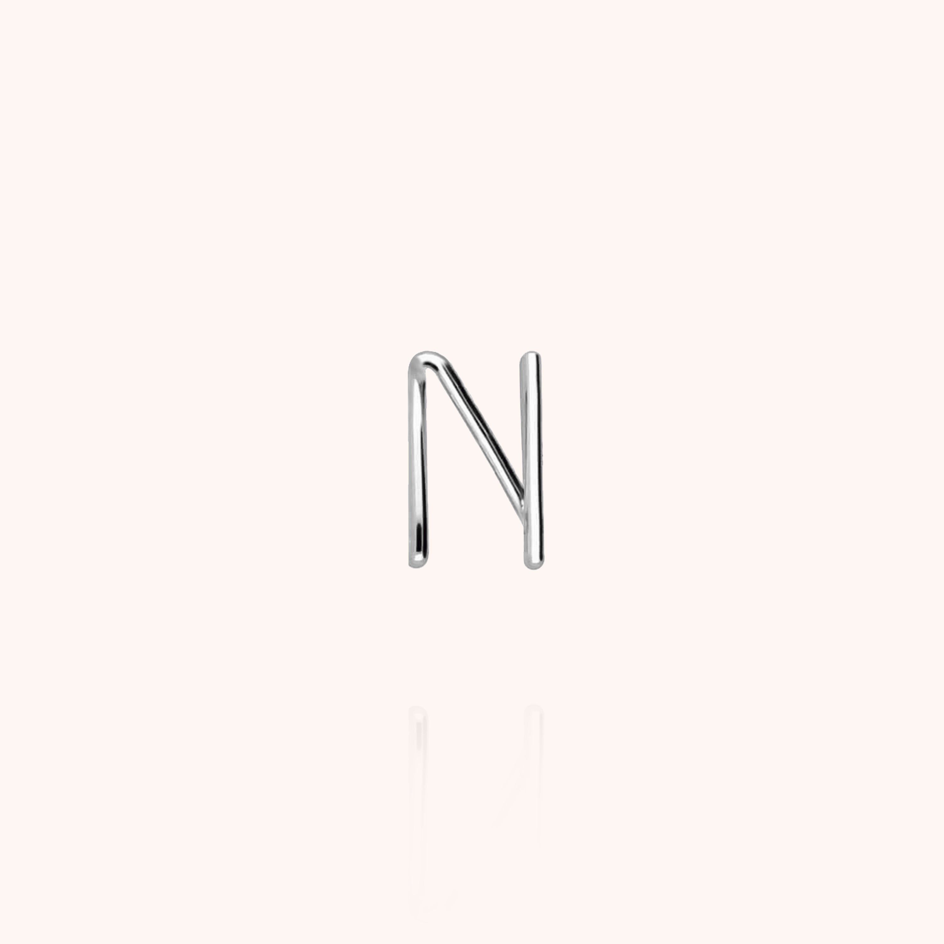 Puce d'Oreille Capitale Initiale en argent sterling 925 — boucles d'oreilles personnalisable Atelier Paulin