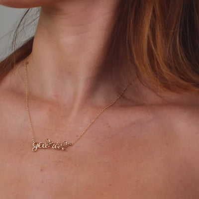 Vidéo : Collier Richelieu Personnalisé en or jaune 18K façonné à la main à Paris